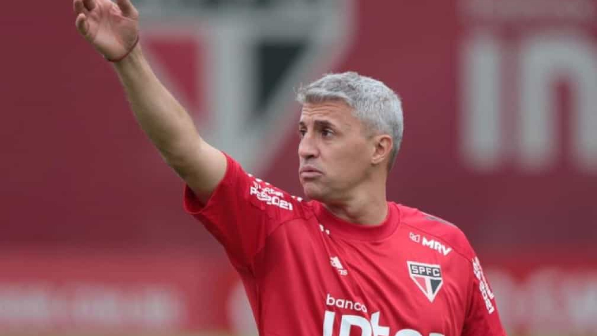 Crespo exalta São Paulo após 'teste' na defesa: 'O time foi perfeito'