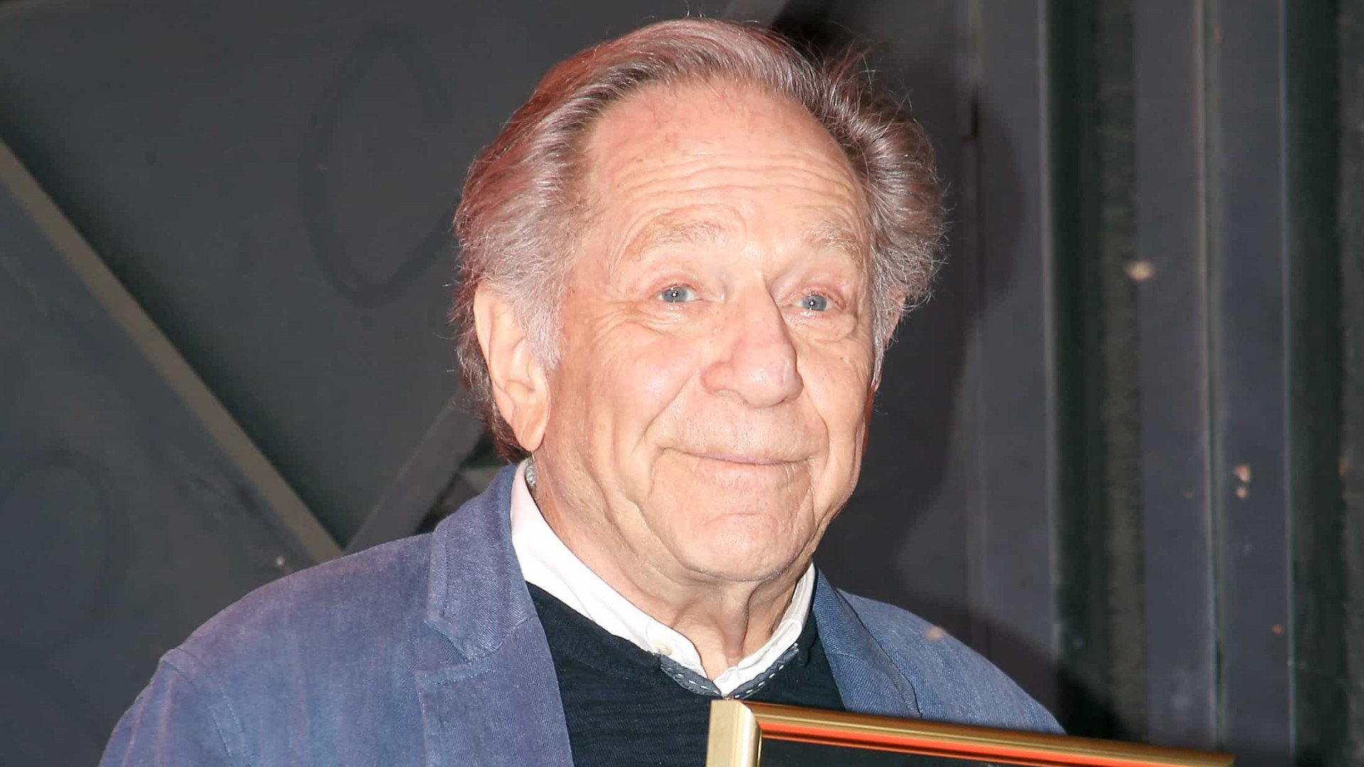 Morre o ator George Segal, de 'Os Goldberg'. Tinha 87 anos