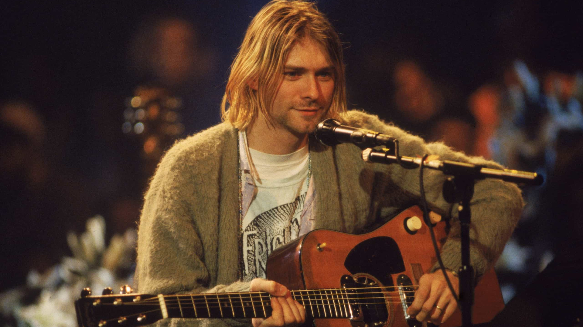 Roupas de Prince e autorretrato de Kurt Cobain são vendidos em leilão