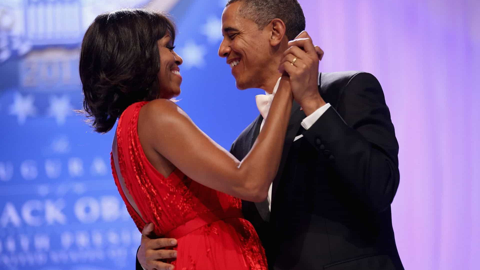'Sorte de chamar de minha', escreve Barack no aniversário de casamento com Michelle