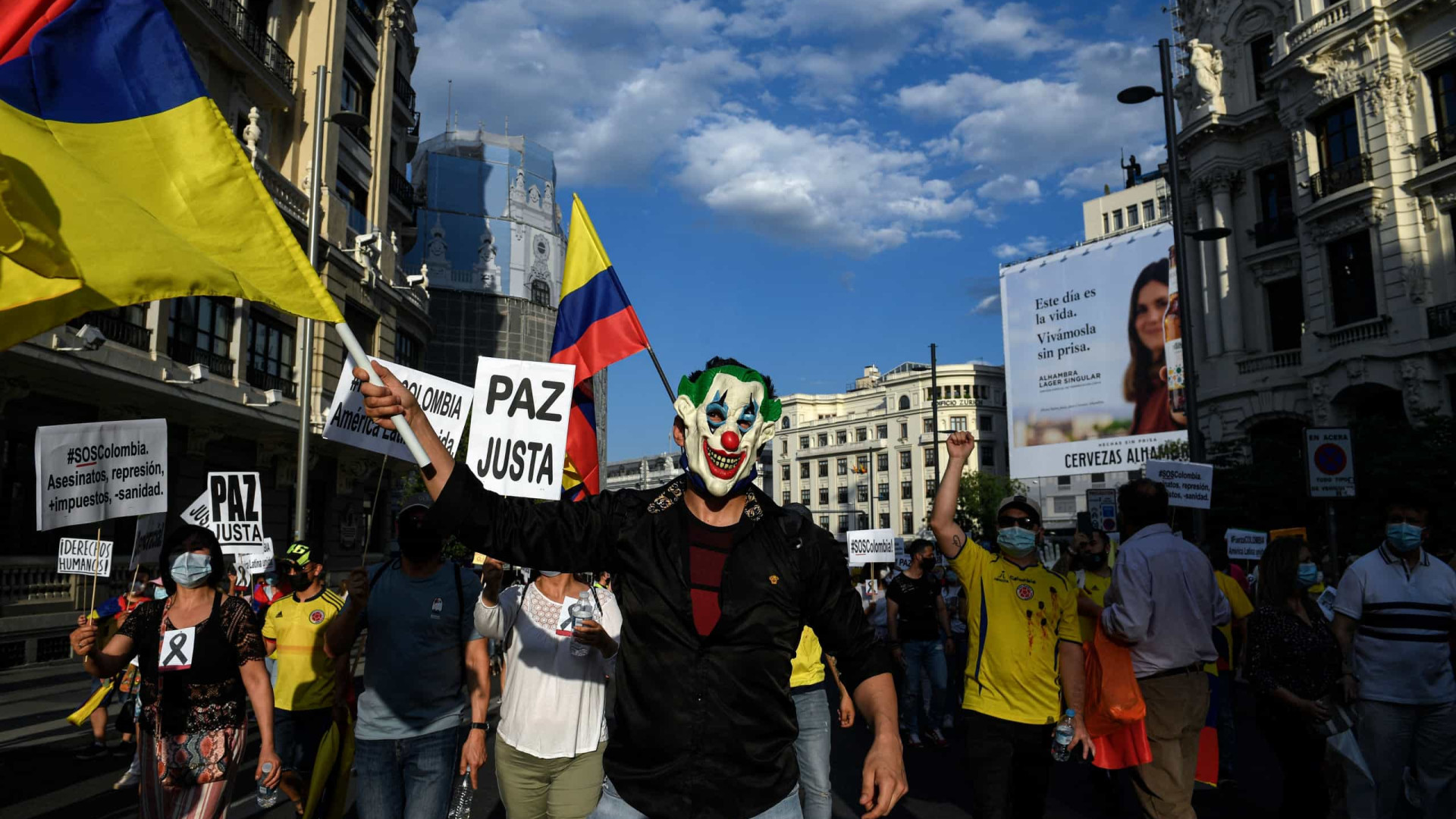 Colômbia envia Exército para conter protestos em Cali, após 10 mortes em um dia