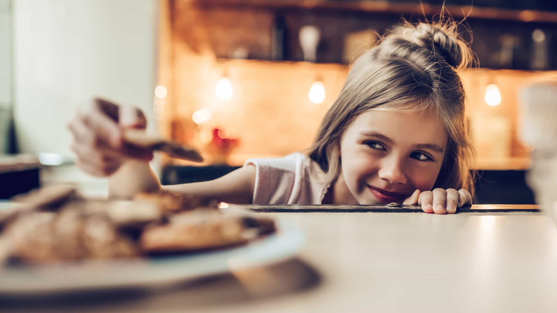Quatro alimentos que as crianças devem evitar