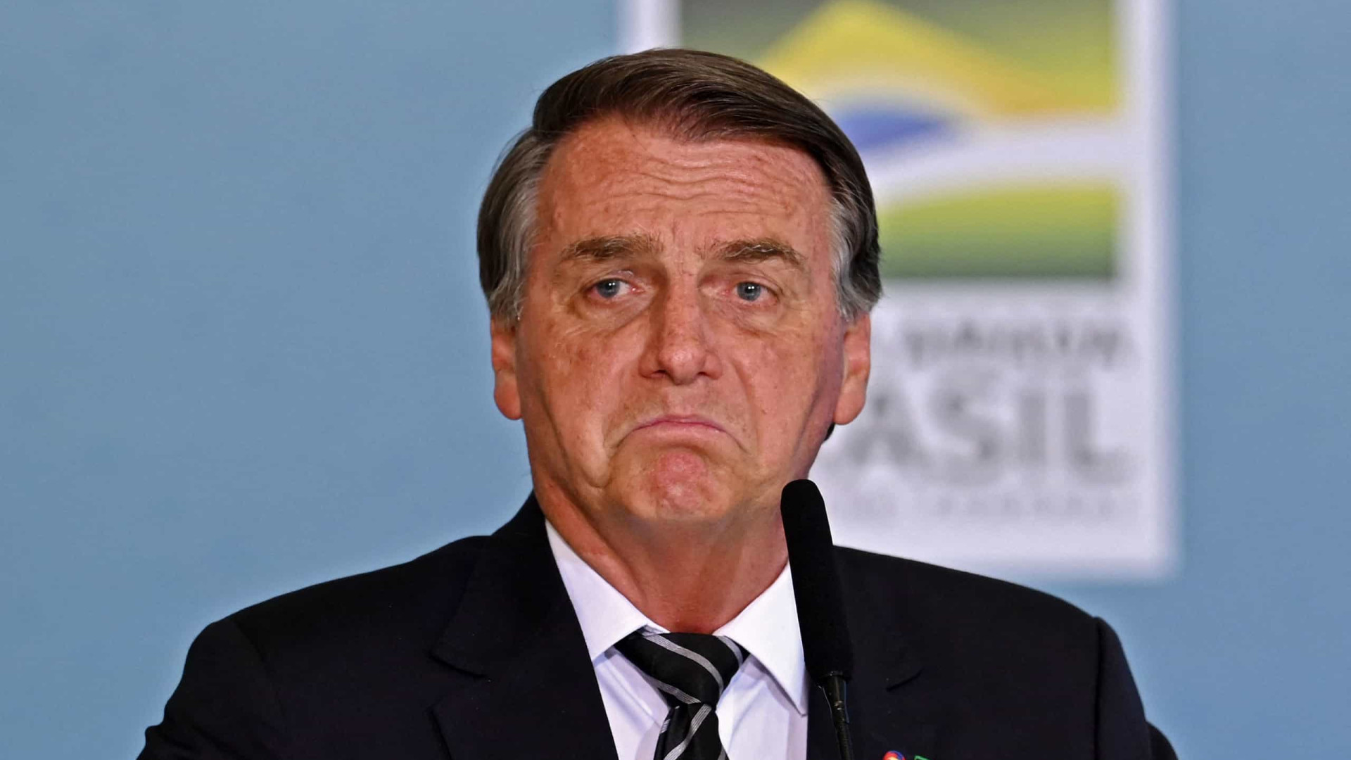Datafolha: Reprovação ao governo Bolsonaro cai de 53% para 46%