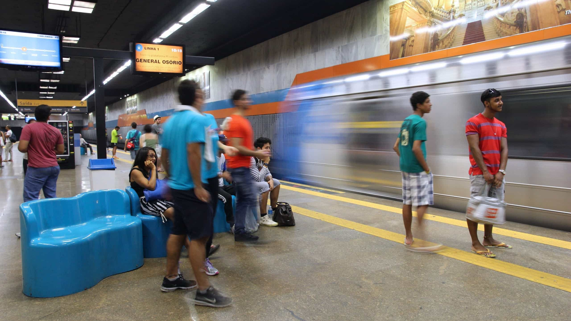 Metrô e CPTM começam a desativar bilheterias nesta sexta-feira (8)