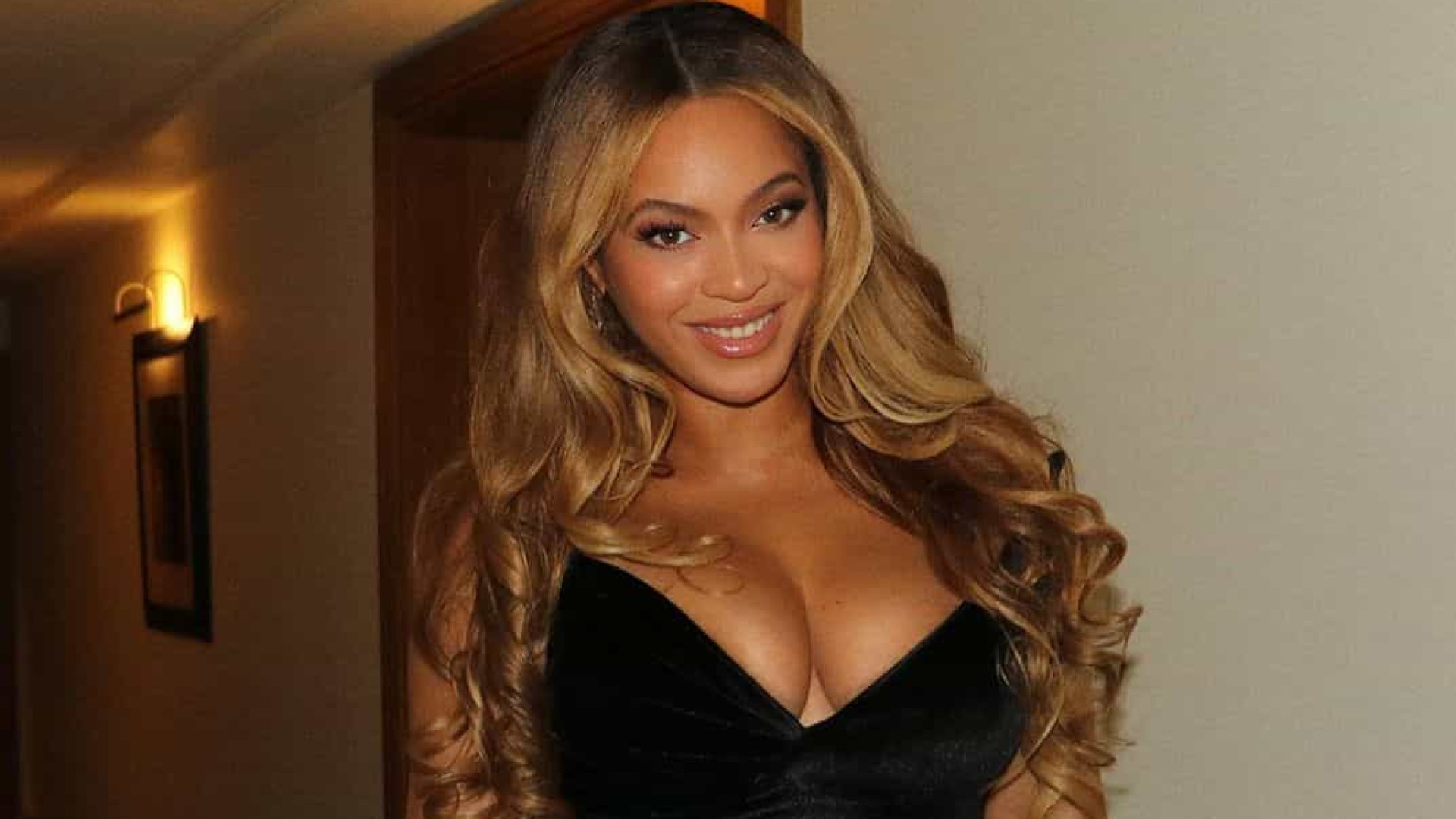 Poderosa e excêntrica: Beyoncé é protagonista da Vogue britânica