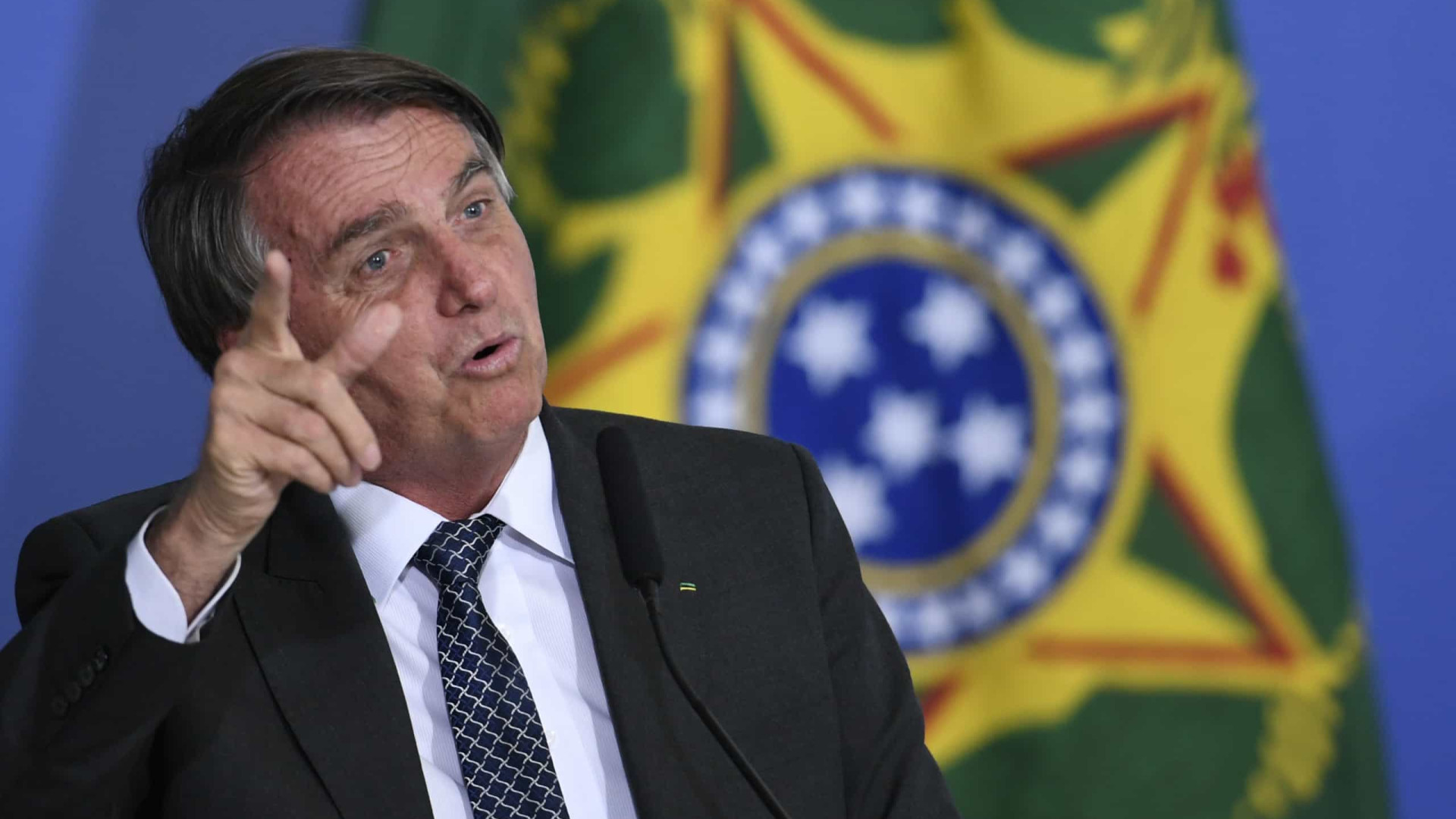 Bolsonaro discursa aos gritos, usa palavrões e diz que eleição pode ser conturbada