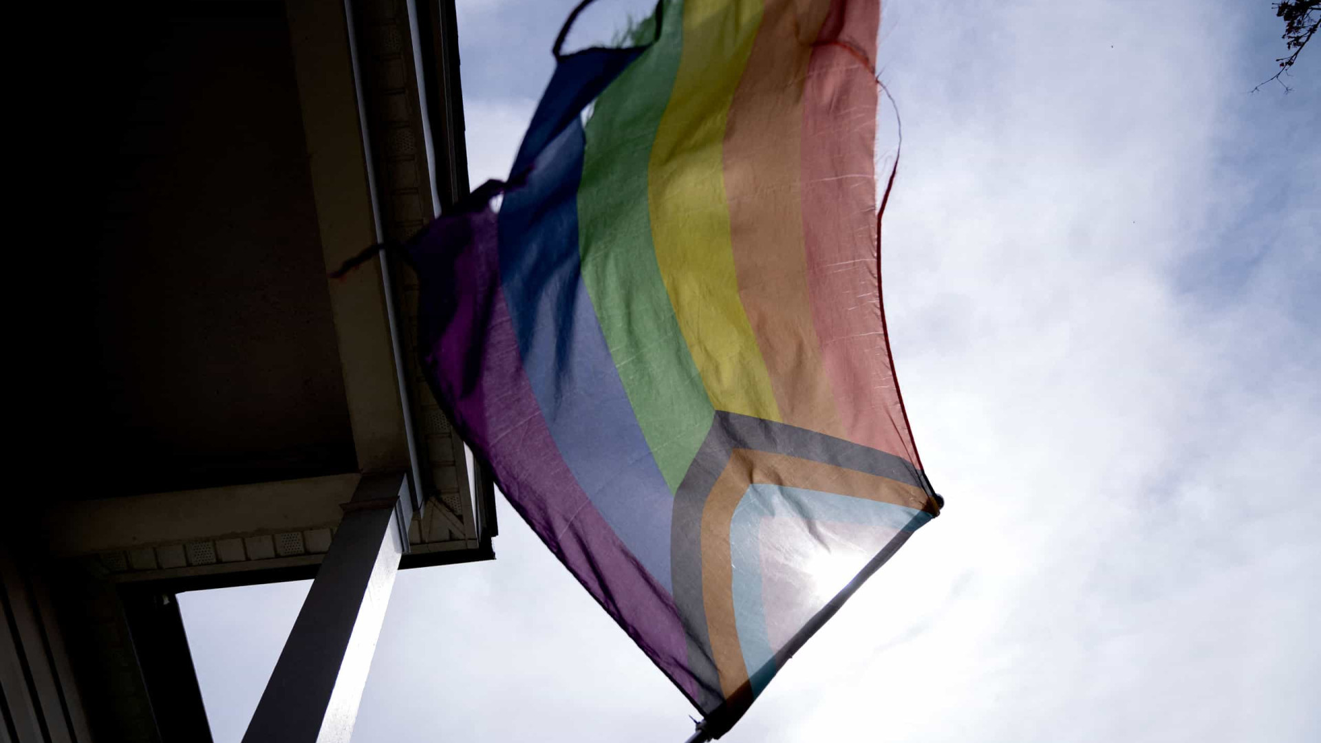 Espanha aprova lei de apoio a transexuais