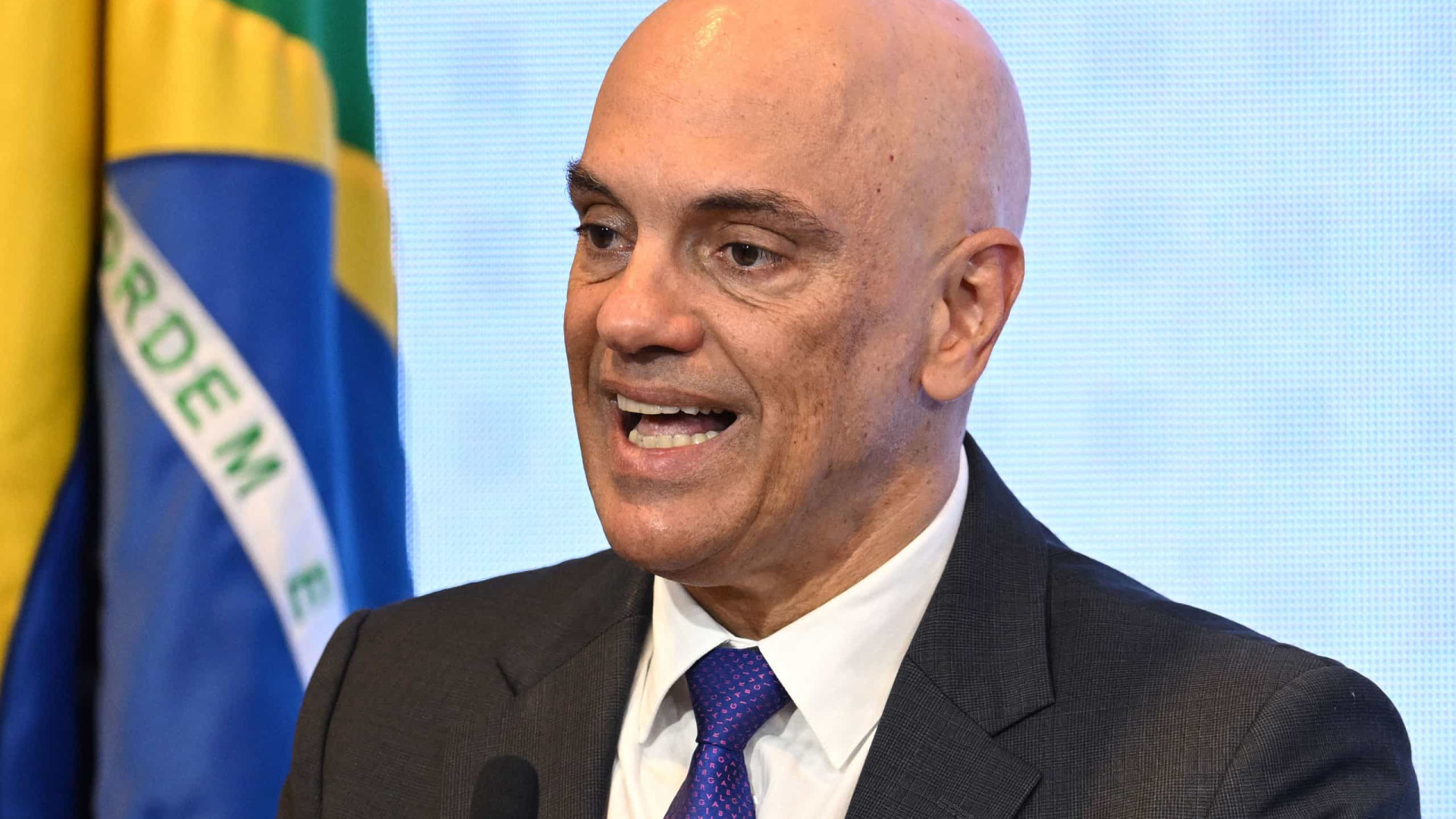 Moraes prorroga inquérito que mira big techs por campanha contra PL das Fake News
