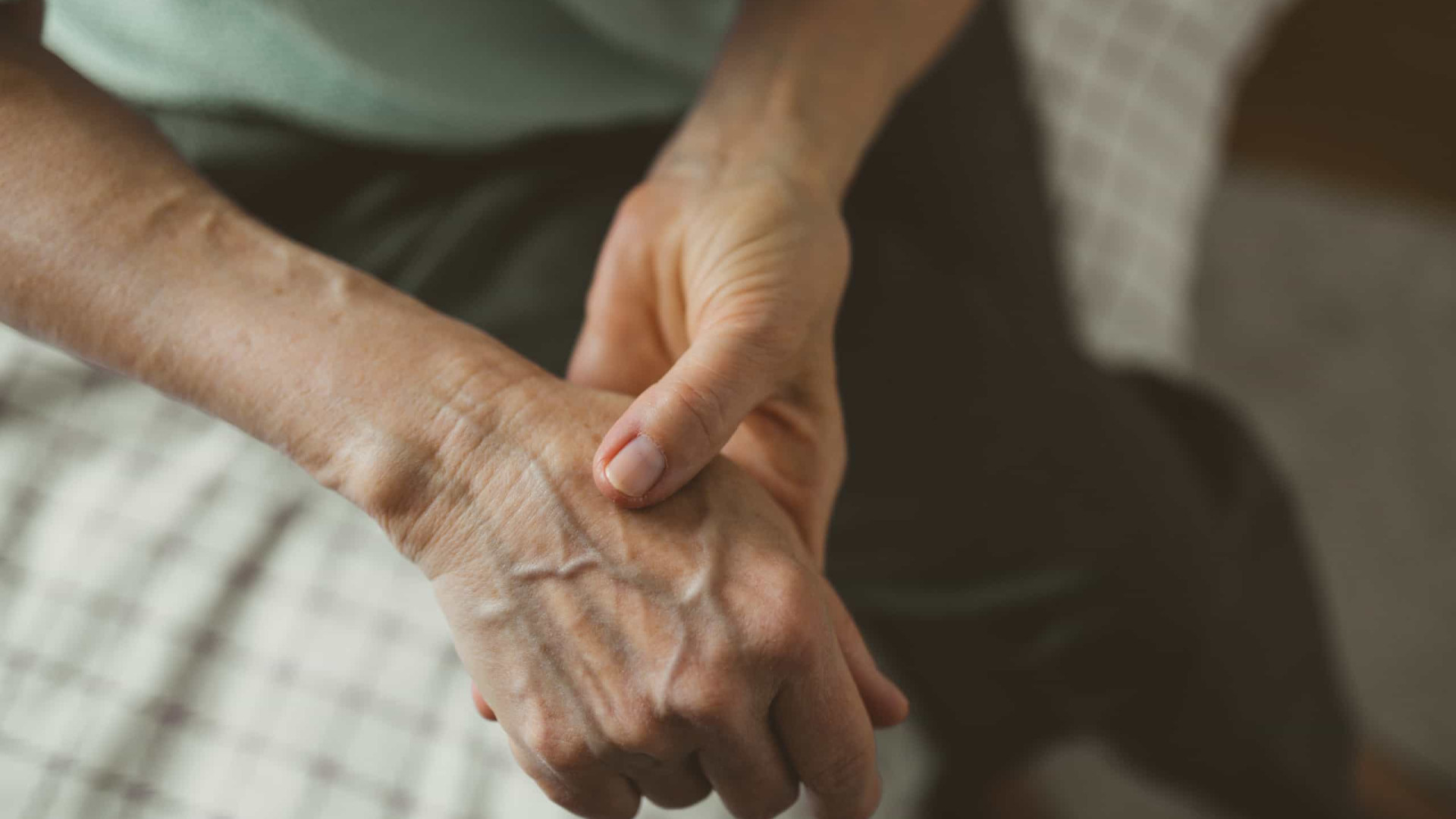 Tratamentos para a artrite podem diminuir risco de demência