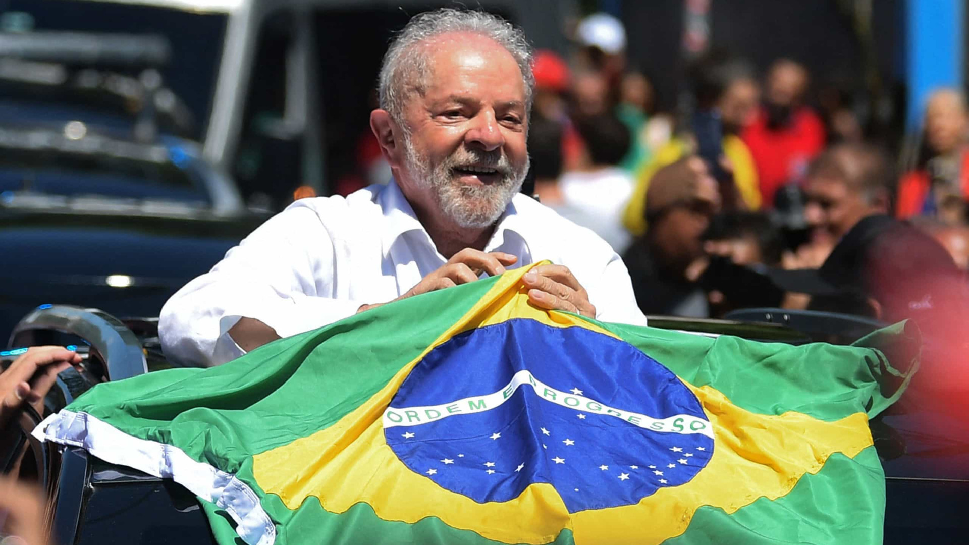 Lula é eleito presidente pela terceira vez, projeta Datafolha