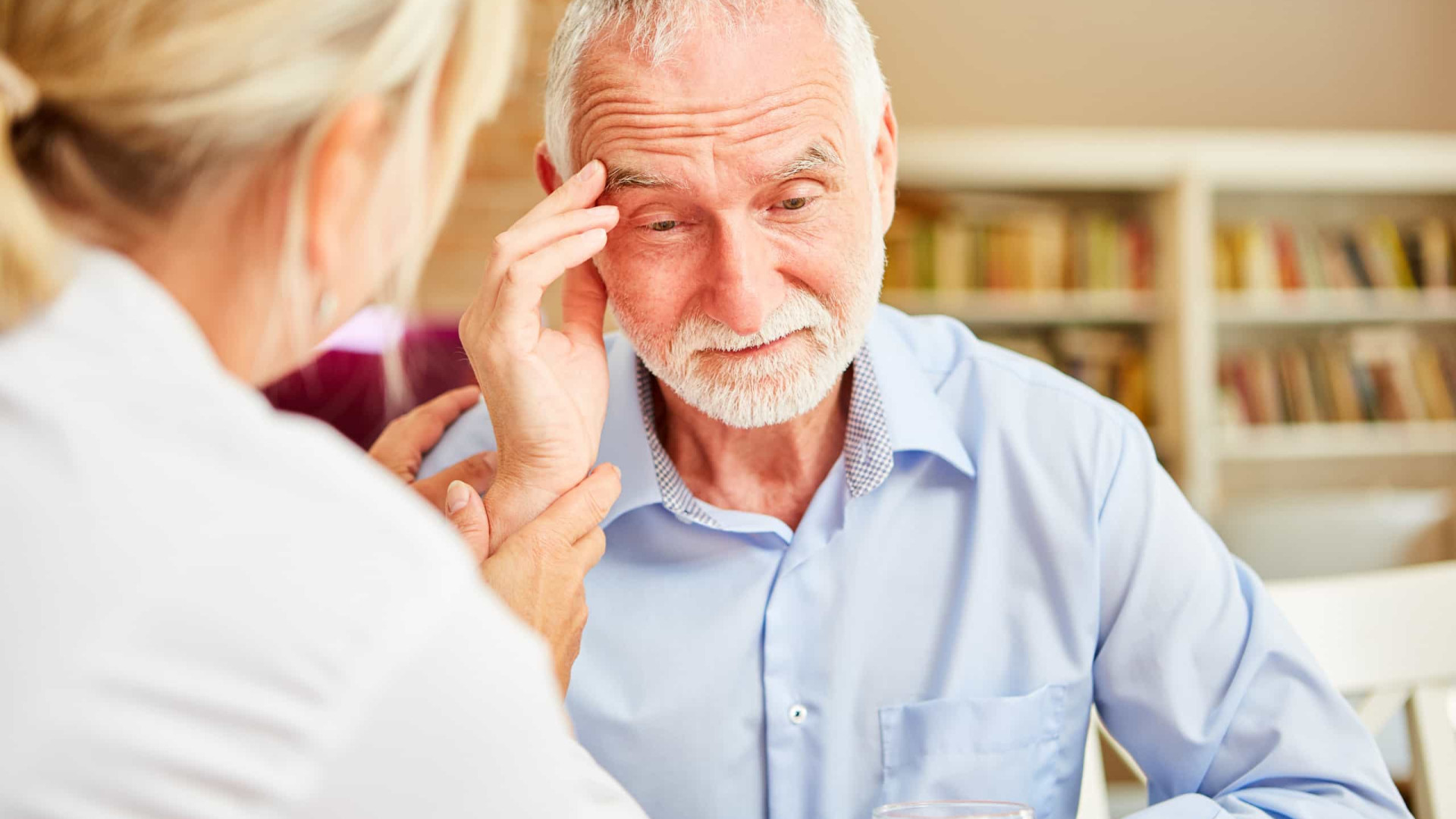 Sinais de demência que muitas vezes são considerados 'normais' em idosos