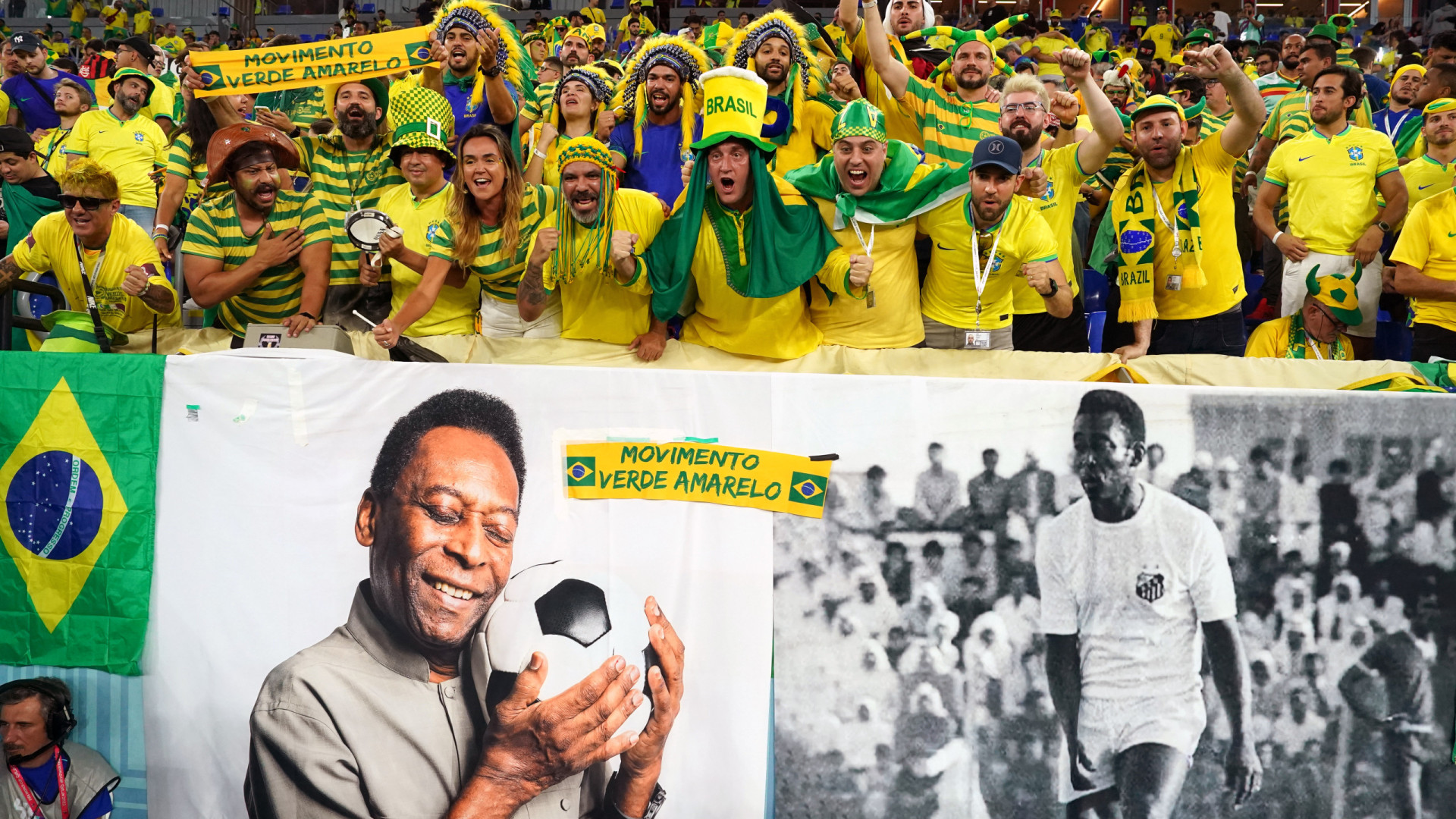 Torcida do Brasil homenageia Pelé no minuto 10 em jogo da Copa