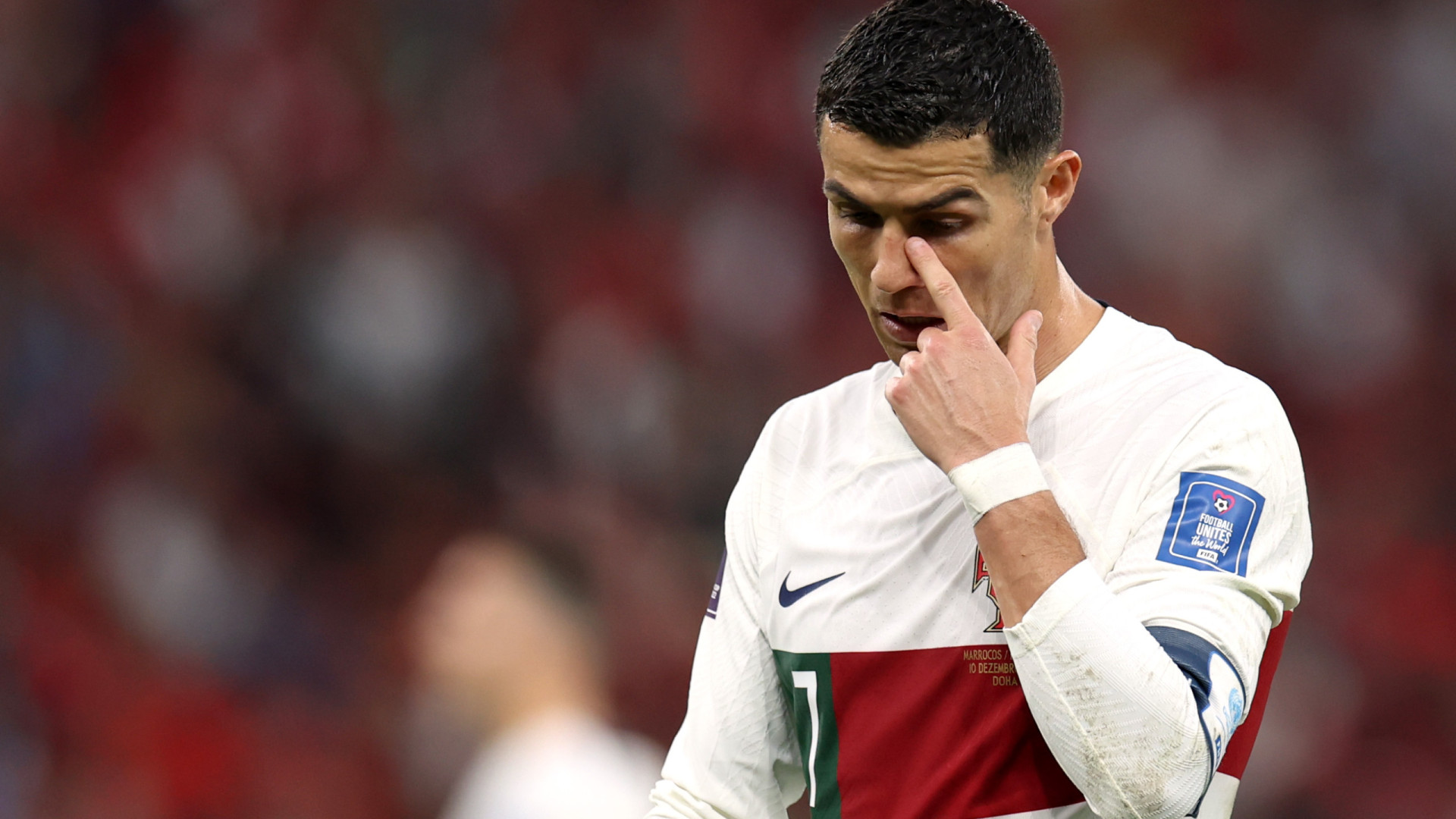 Cristiano Ronaldo entra no segundo tempo contra Marrocos e bate