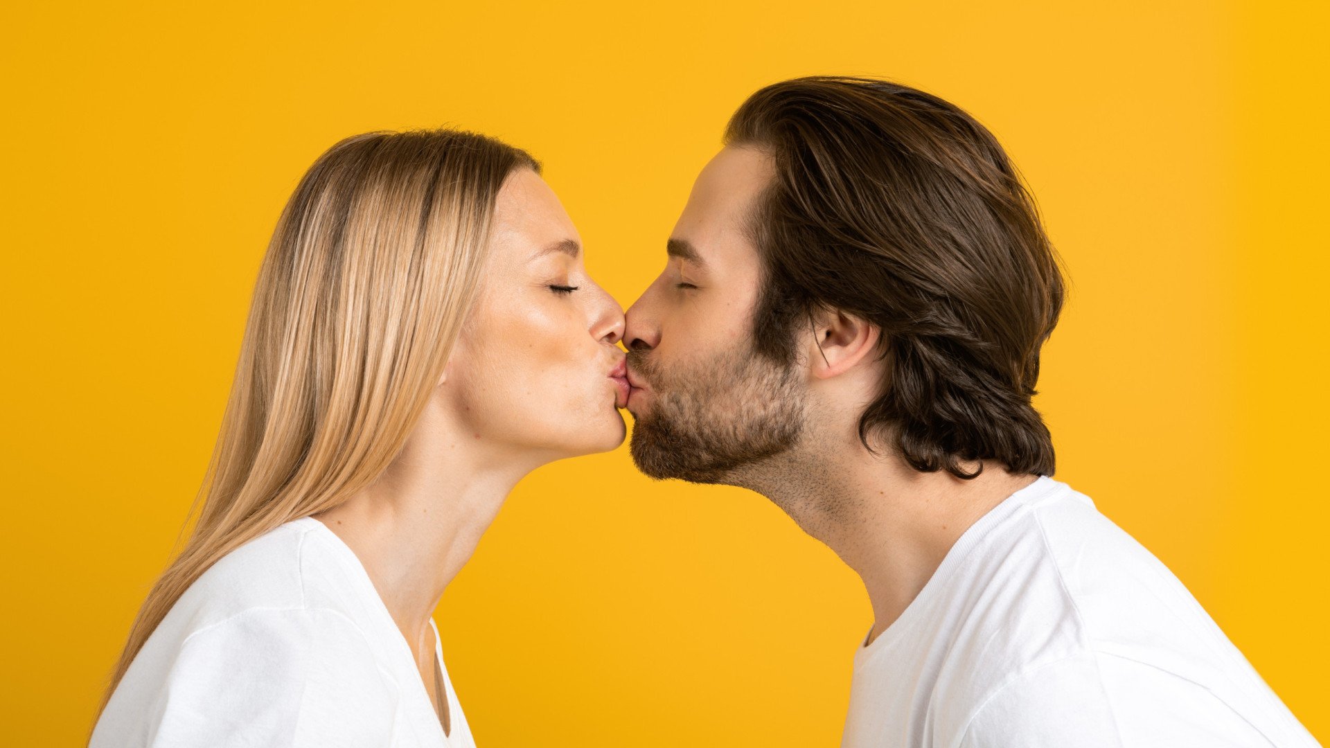 Beijo: uma química muito saudável – NeuroTeen