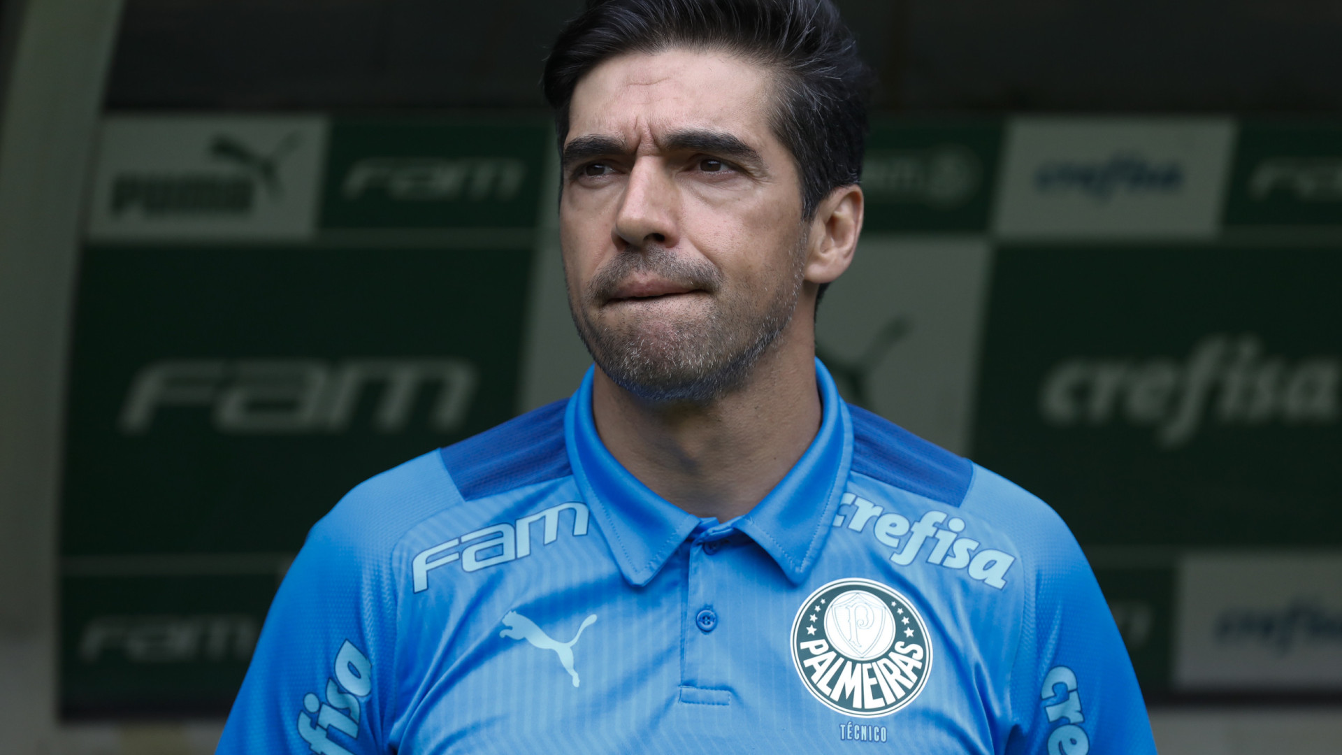 Abel Ferreira leva seis cartões para cada título conquistado pelo Palmeiras