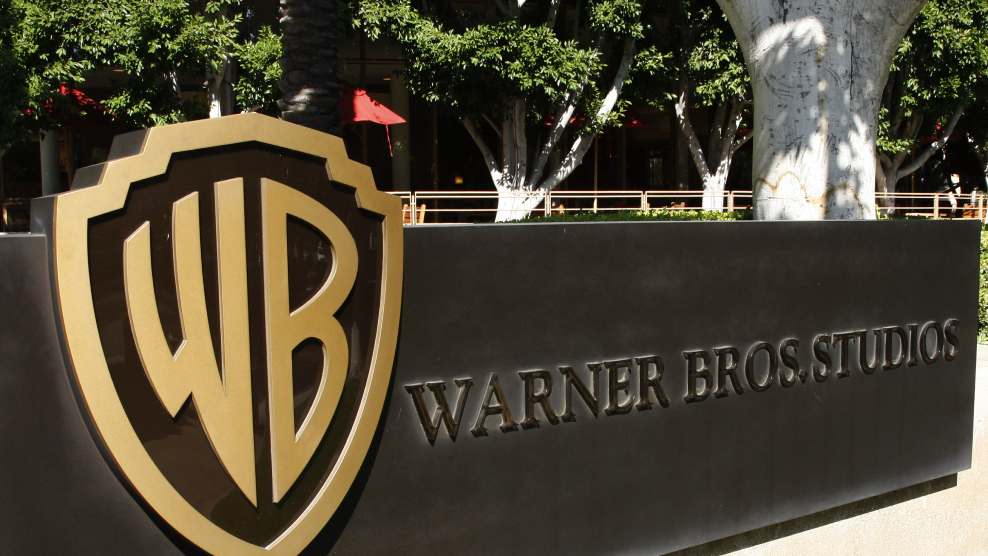 Warner Bros. Discovery pode comprar a Paramount para fusão de estúdios