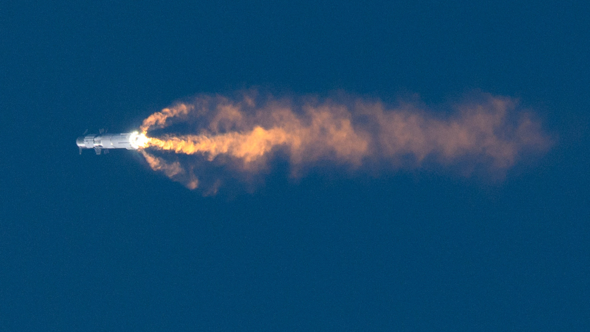 Starship, da SpaceX, explode 4 minutos após decolagem bem-sucedida