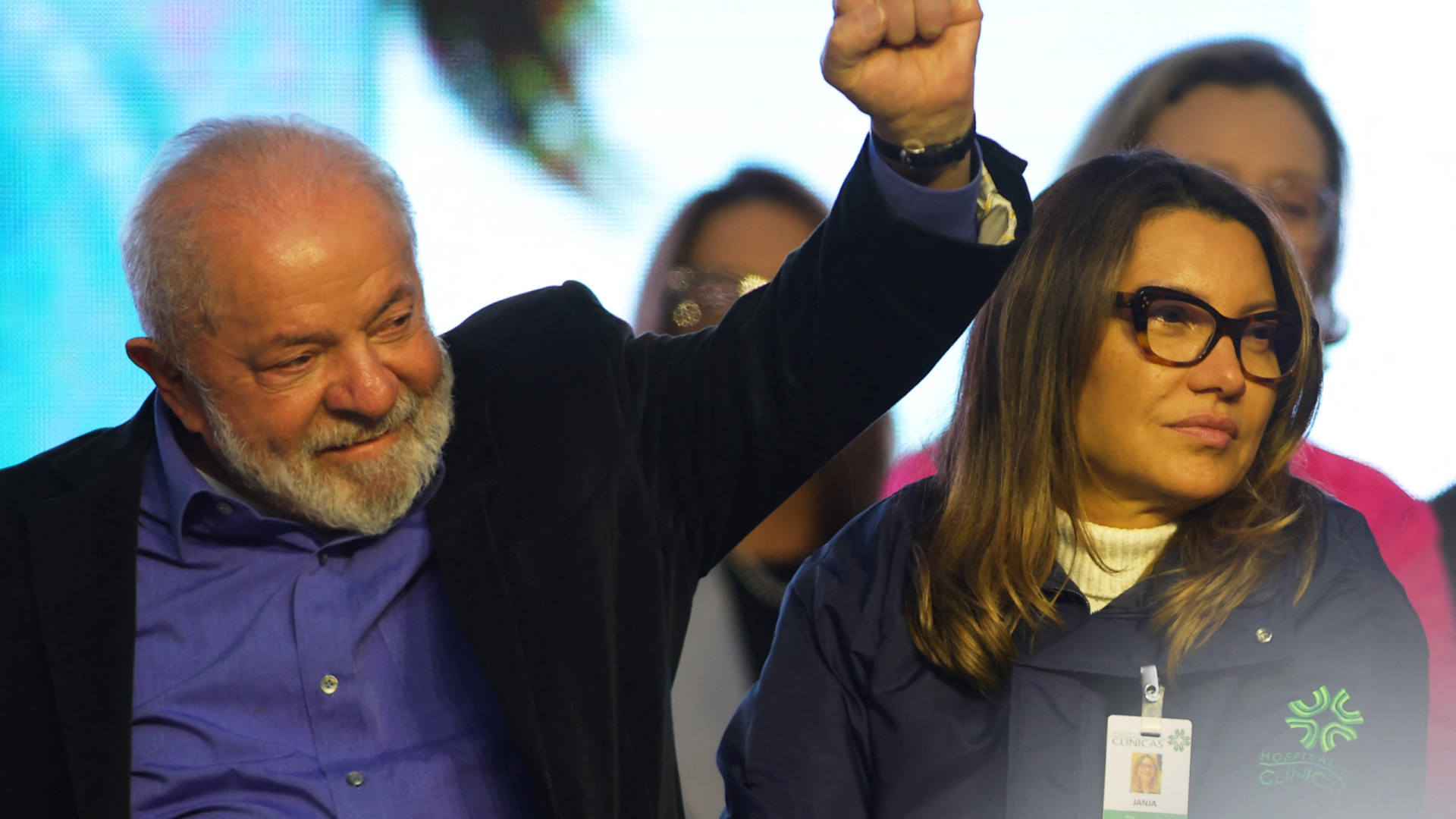 'Se tudo der certo, logo Bolsonaro vai estar preso', diz Janja à militância do PT