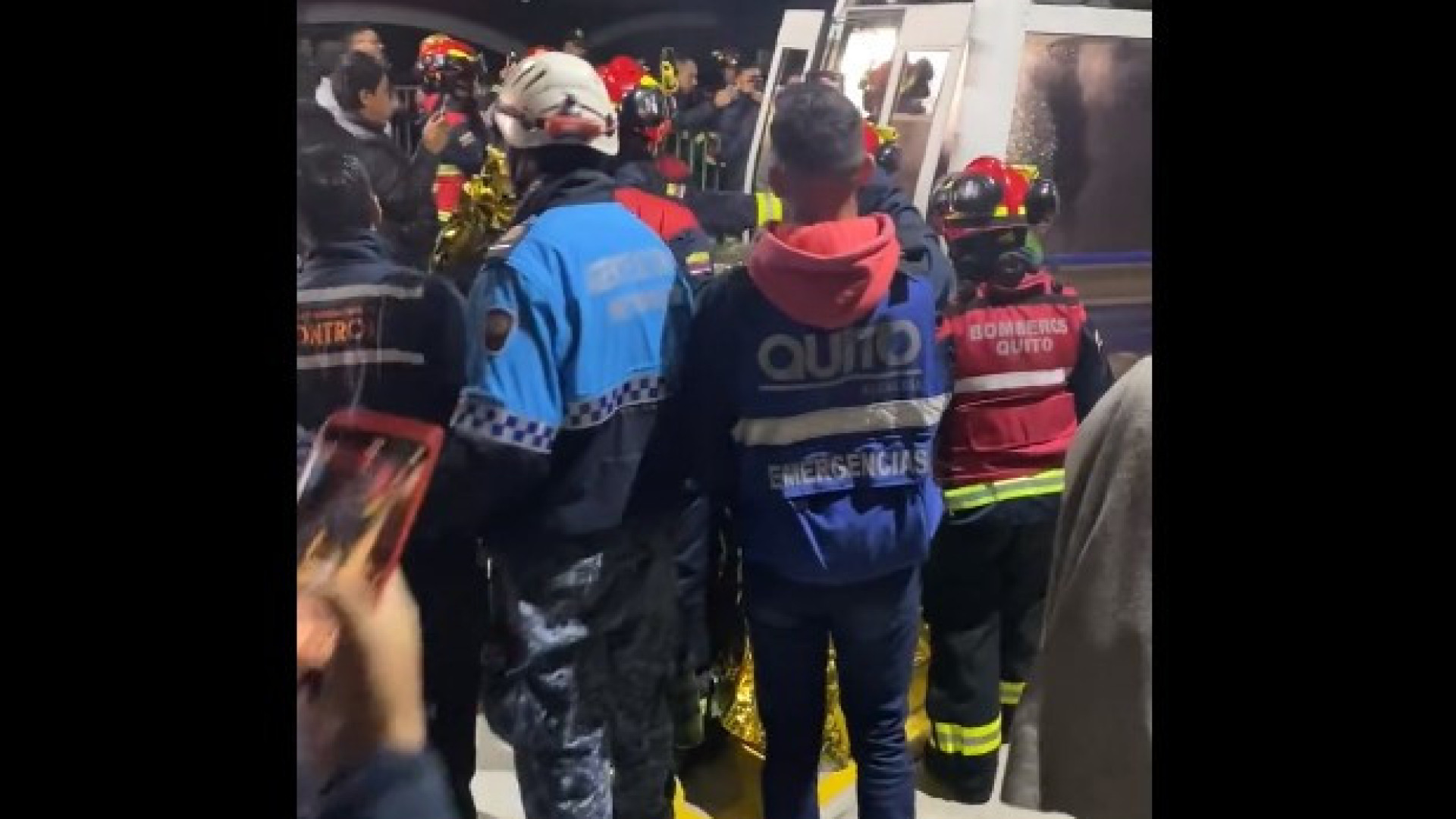 Mais de 70 pessoas são resgatadas de teleférico que estragou no Equador