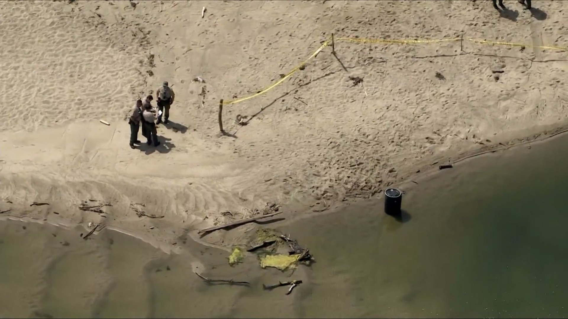 Corpo é encontrado dentro de barril em praia na Califórnia