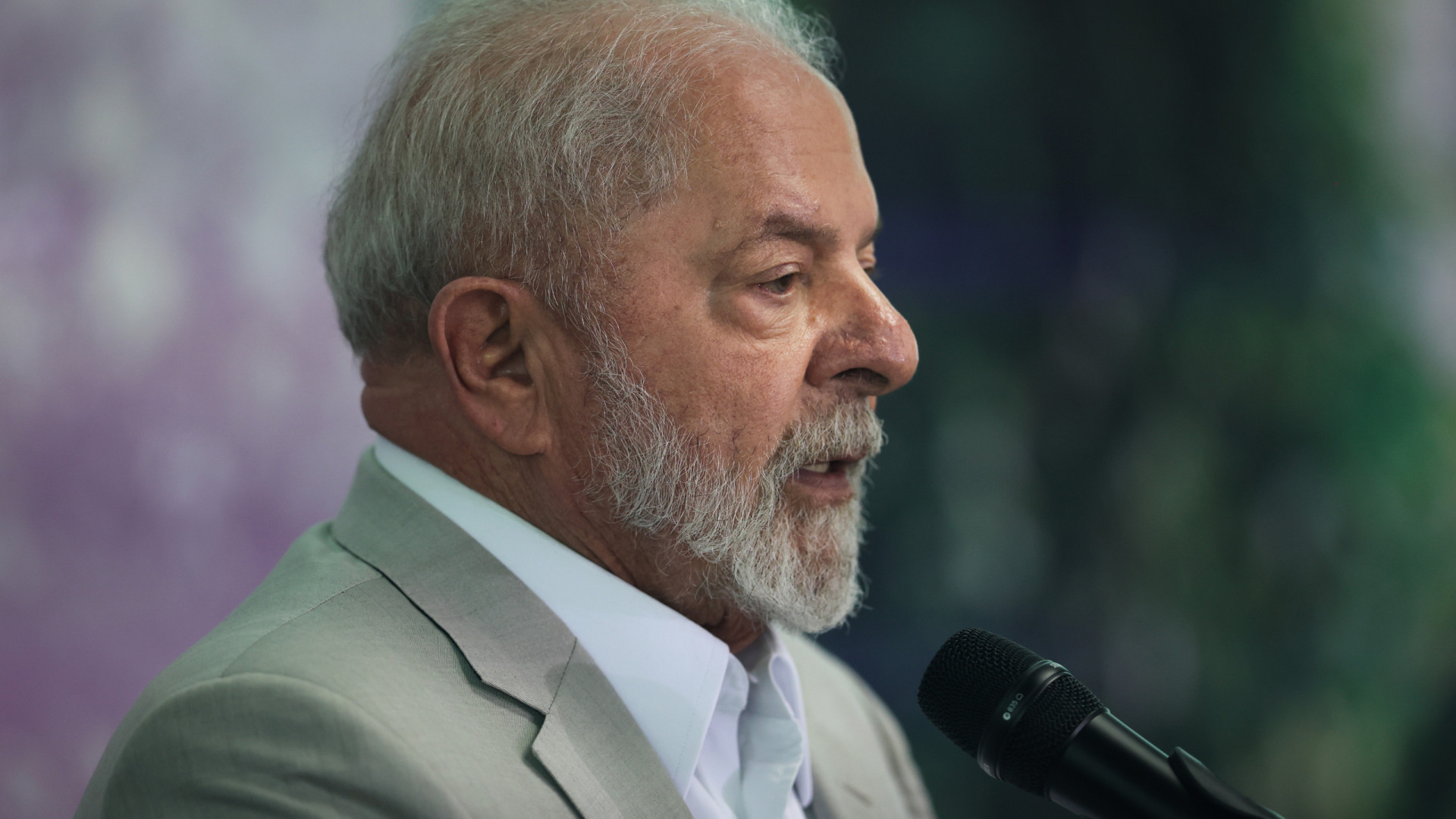 Lula aguarda primeiras medidas de Milei para definir estratégia sobre Argentina