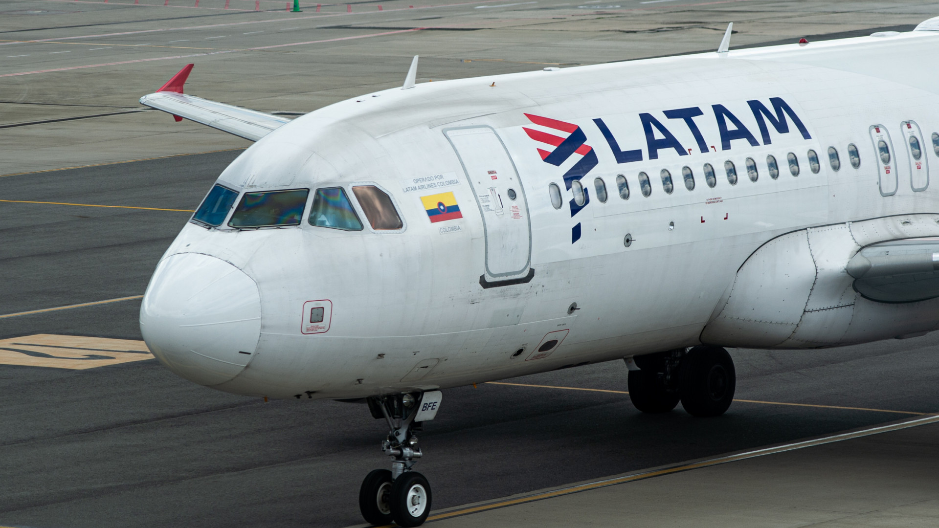 Boeing pede que aéreas verifiquem assentos dos pilotos envolvidos em incidente da Latam