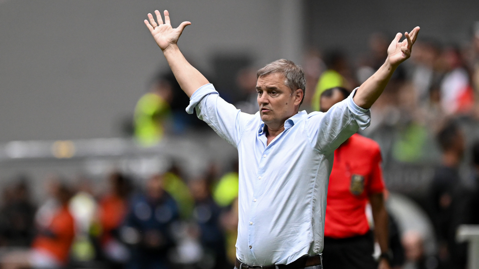 Santos avalia demissão do técnico Diego Aguirre após derrota na Vila