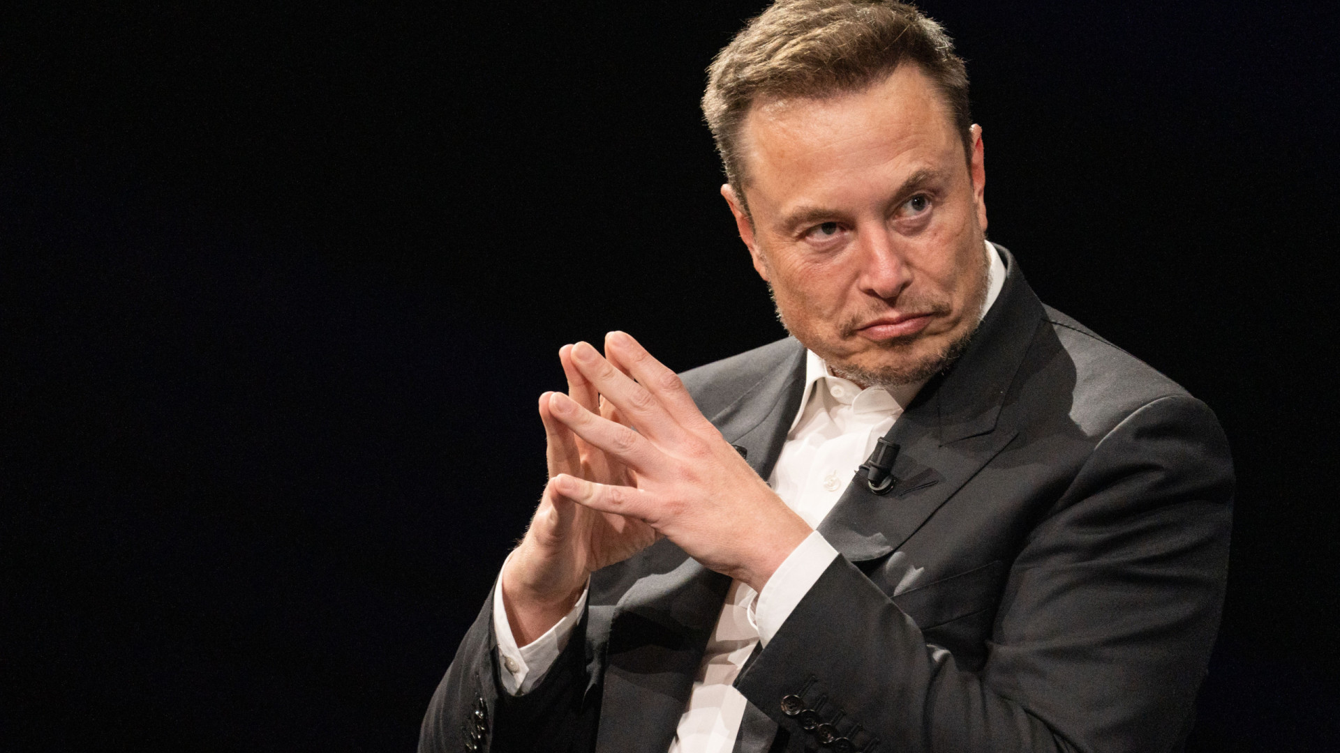 Musk defende uso de IA na criatividade e deixa recado para marcas que baniram publicidade no X