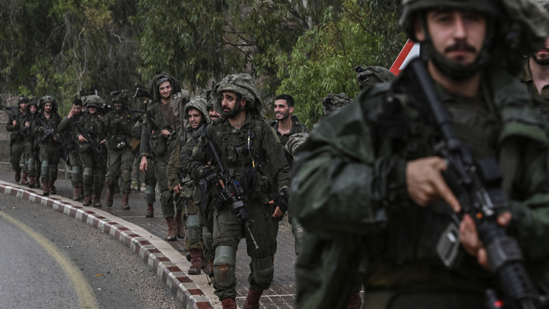 Israel esvazia fronteira com Líbano e nega existência de cessar-fogo para saída de civis de Gaza