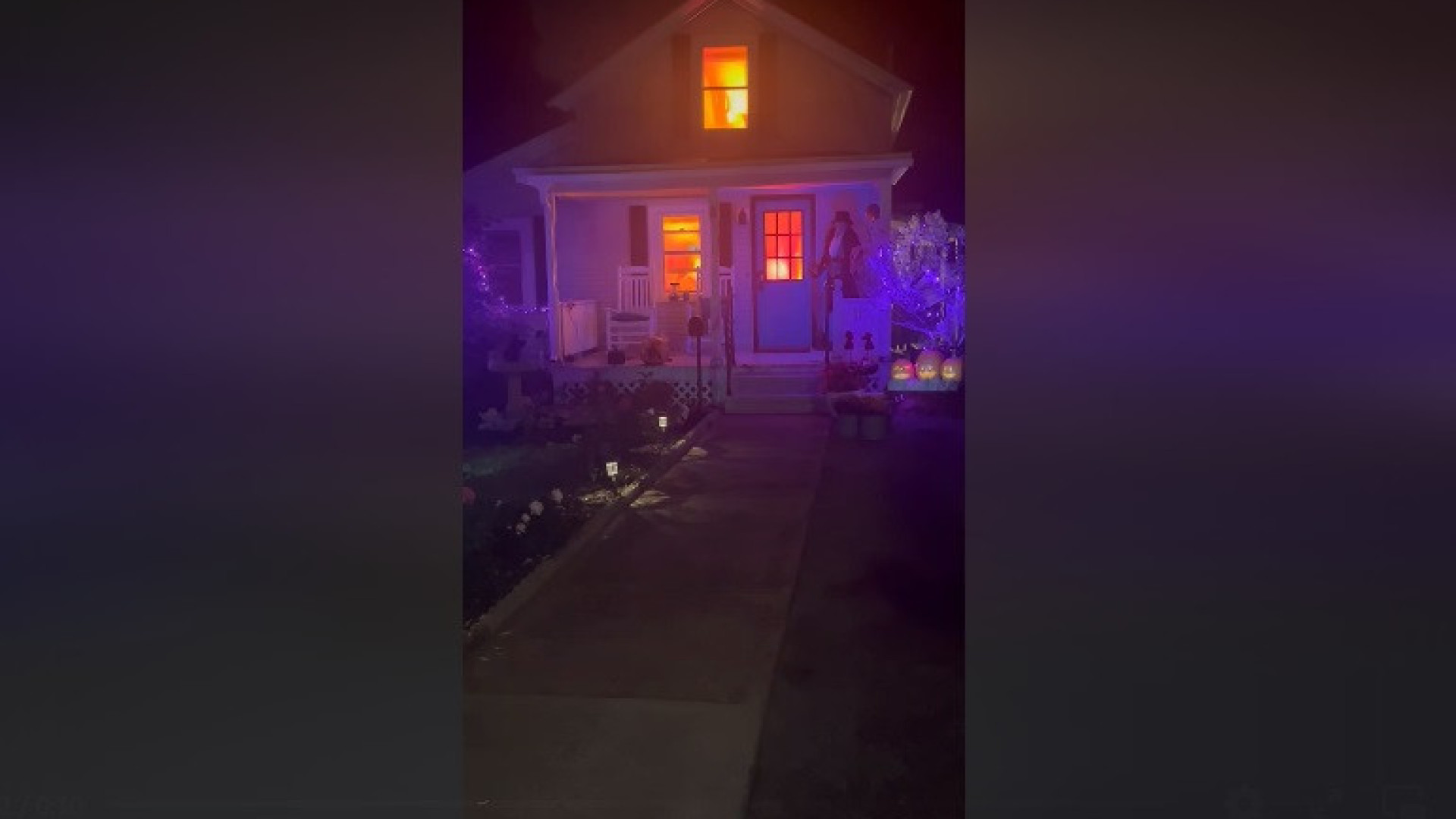 A decoração de Halloween que levou os vizinhos a chamarem os bombeiros