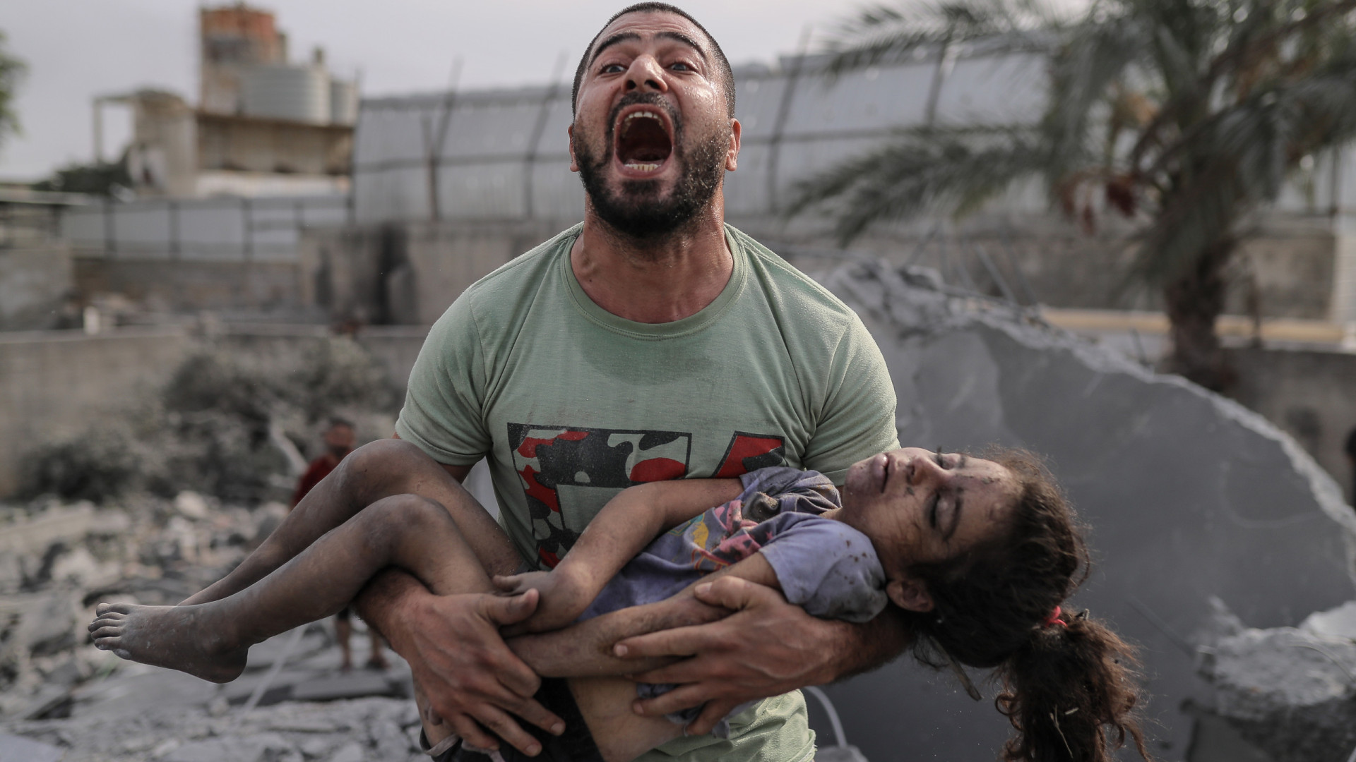 Uma criança é morta e duas são feridas a cada 10 minutos em Gaza, diz ONU