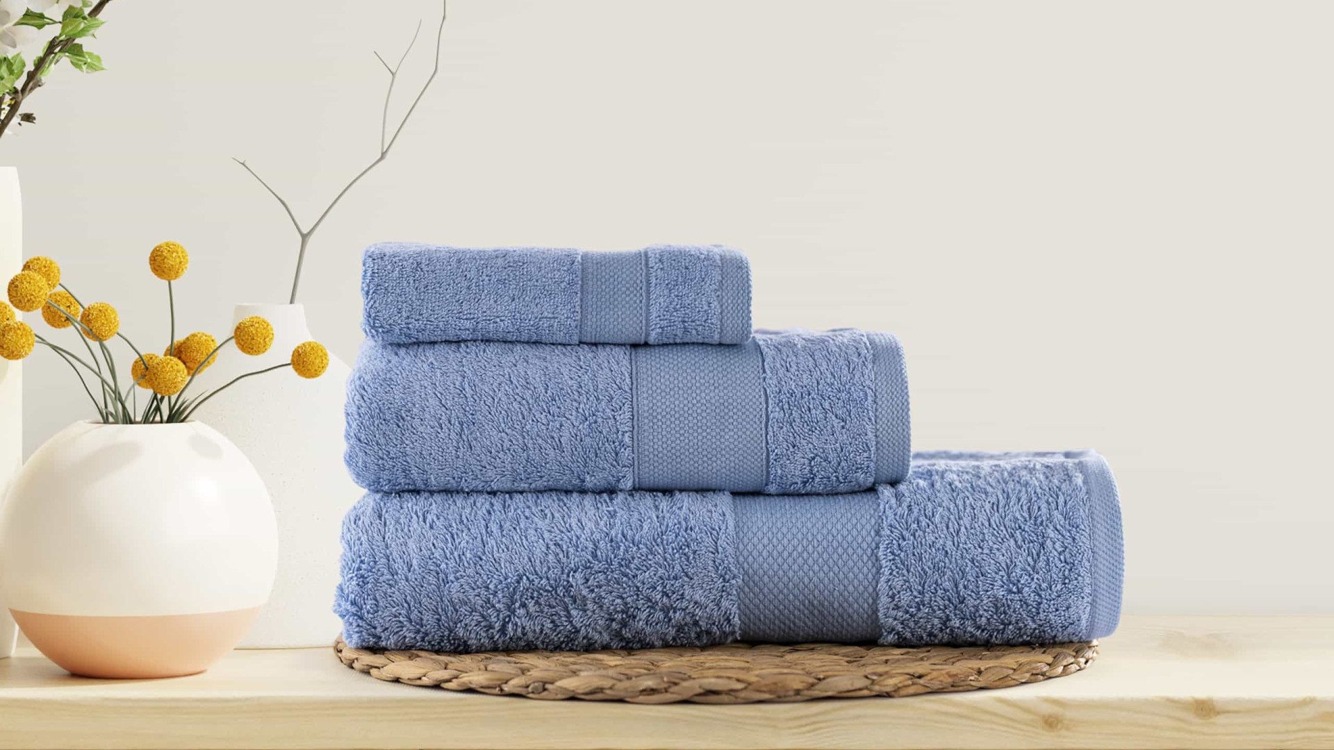 Mantenha as toalhas suaves e fofas com estas (quatro) dicas