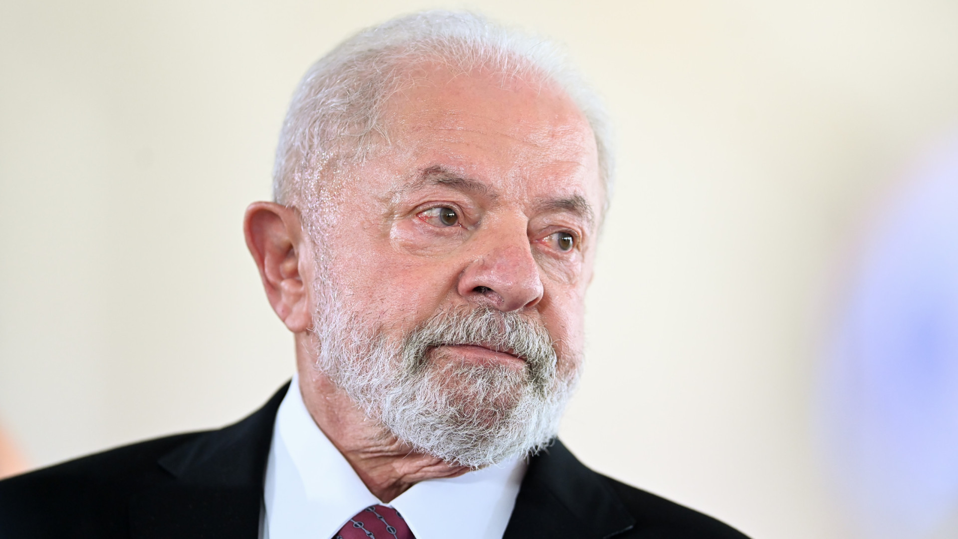 Lula diz que presidente da Petrobras tem mente 'fértil' e que não sabe de subsidiária