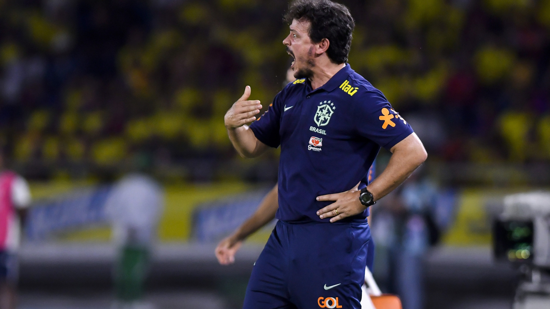 Diniz indica seleção brasileira com mudança na lateral e Gabriel Jesus entre os titulares