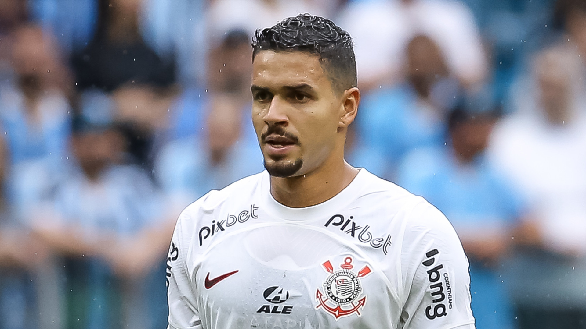 Corinthians confirma saída repentina do zagueiro Lucas Veríssimo para o futebol do Catar