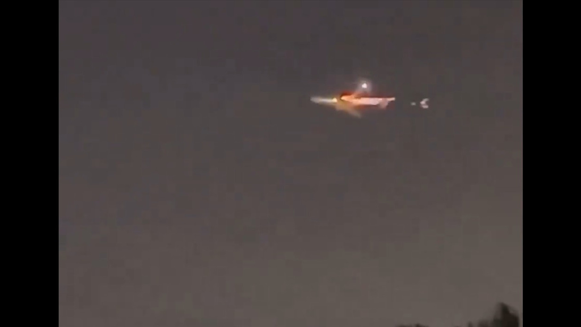 Avião da Atlas Air faz pouso de emergência em Miami após falha no motor