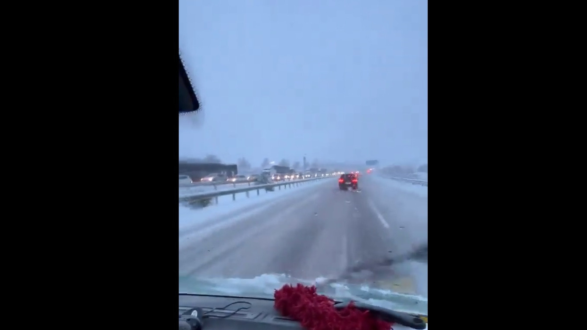 Mais de 600 motoristas presos pela neve na passagem de 'Juan' na Espanha