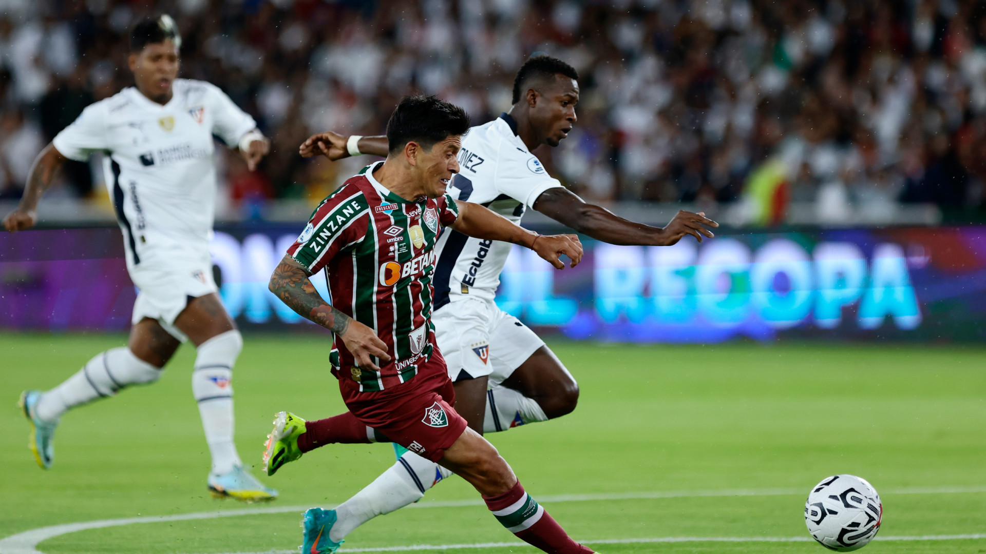 Fluminense não resiste e é derrotado pela LDU no primeiro jogo da Recopa Sul-Americana