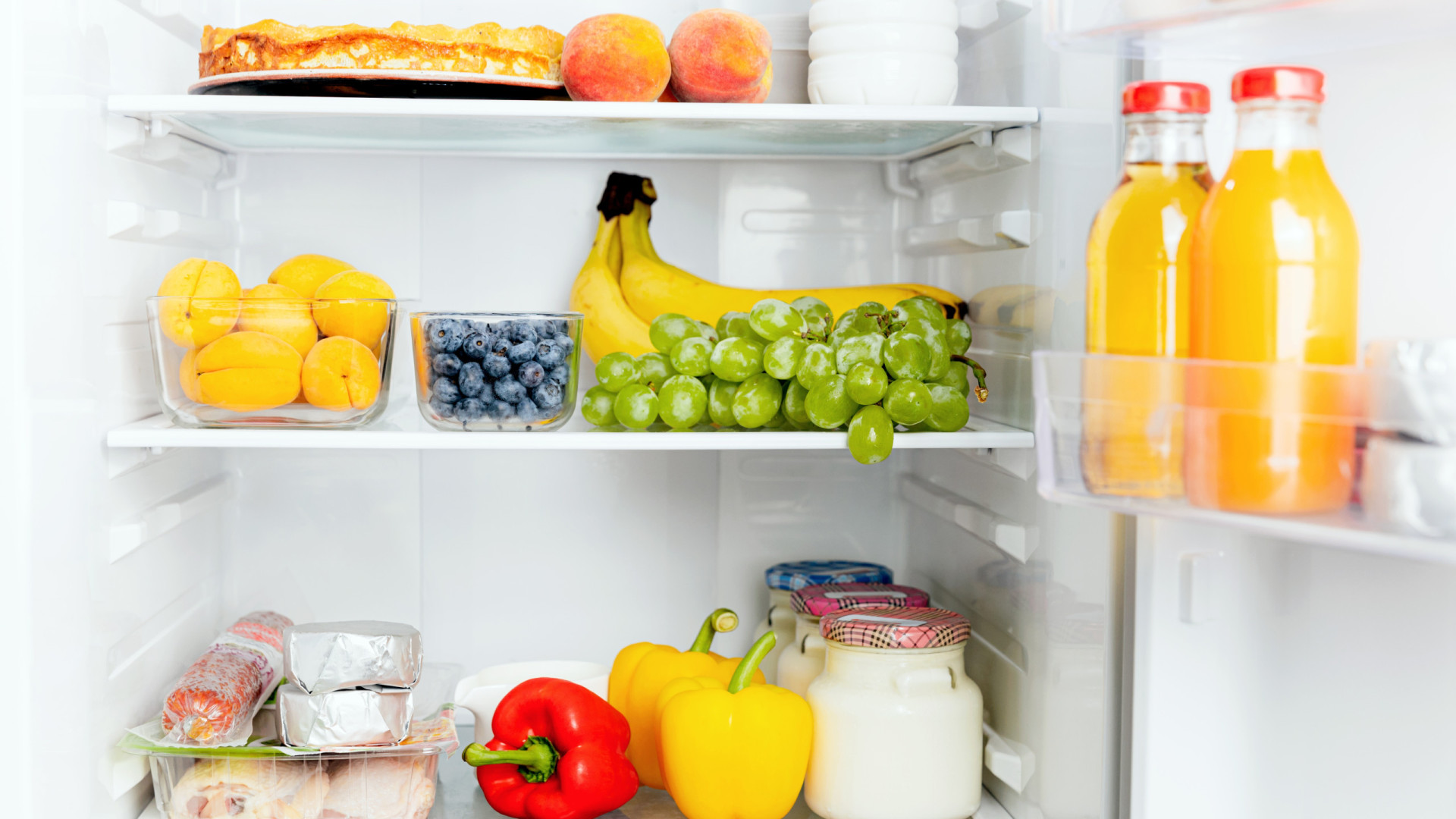 Nutricionista aconselha: Pare de guardar estes alimentos na geladeira