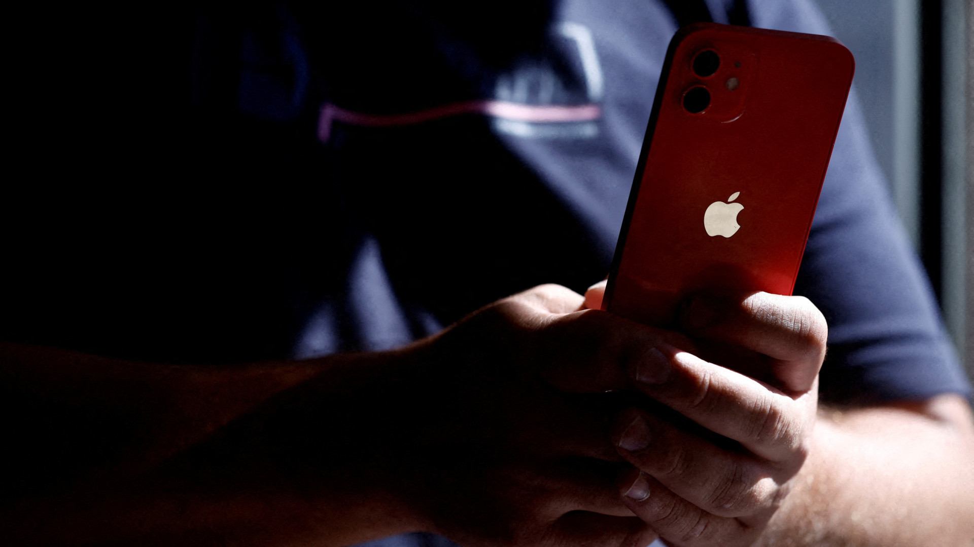 UE acusa Apple de descumprir nova lei de concorrência digital na App Store
