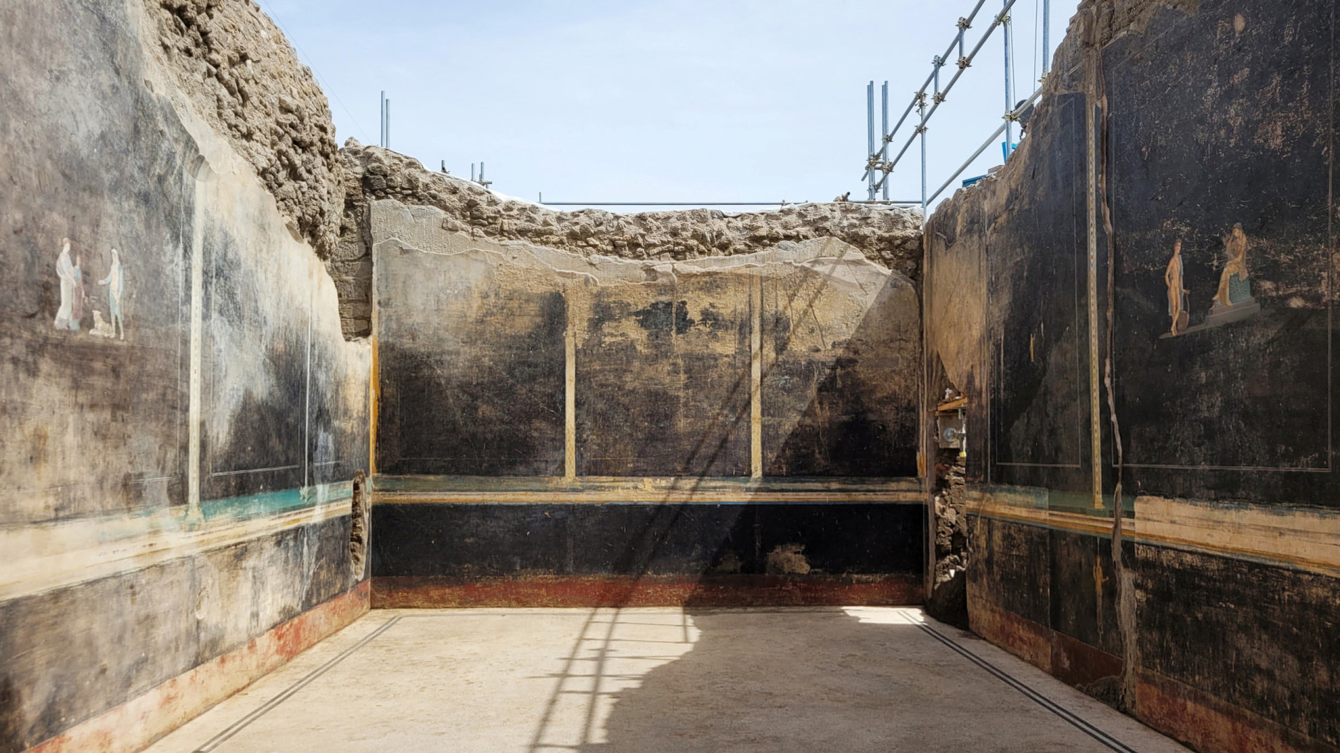 Dois mil anos após erupção vulcânica são encontradas pinturas em Pompeia