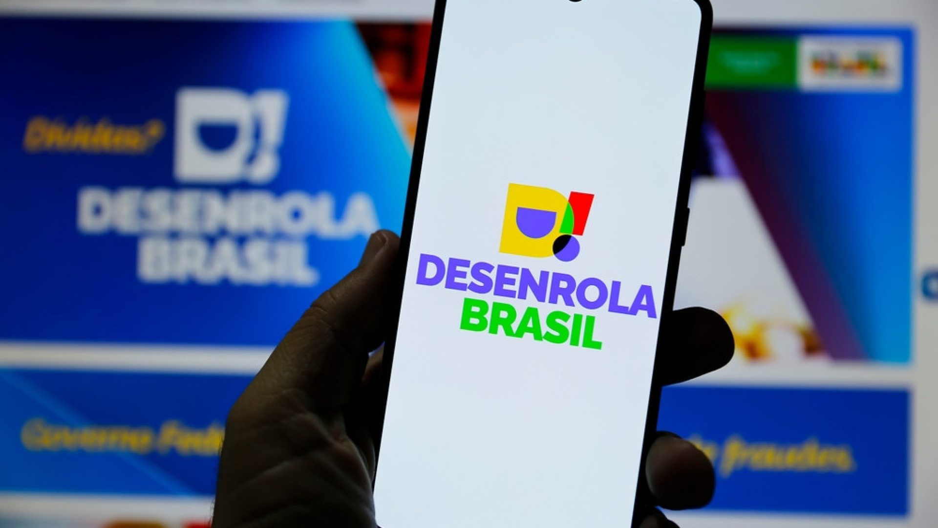 Saiba como se inscrever no Desenrola Brasil e negociar suas dívidas