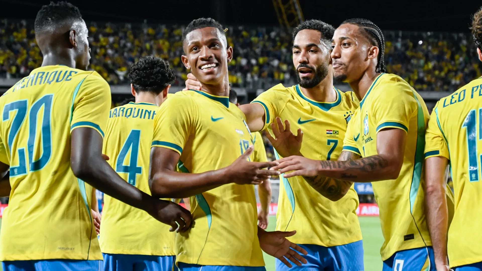 
                    Brasil faz bom jogo e vence Croácia em último teste antes de convocação para a Copa
                