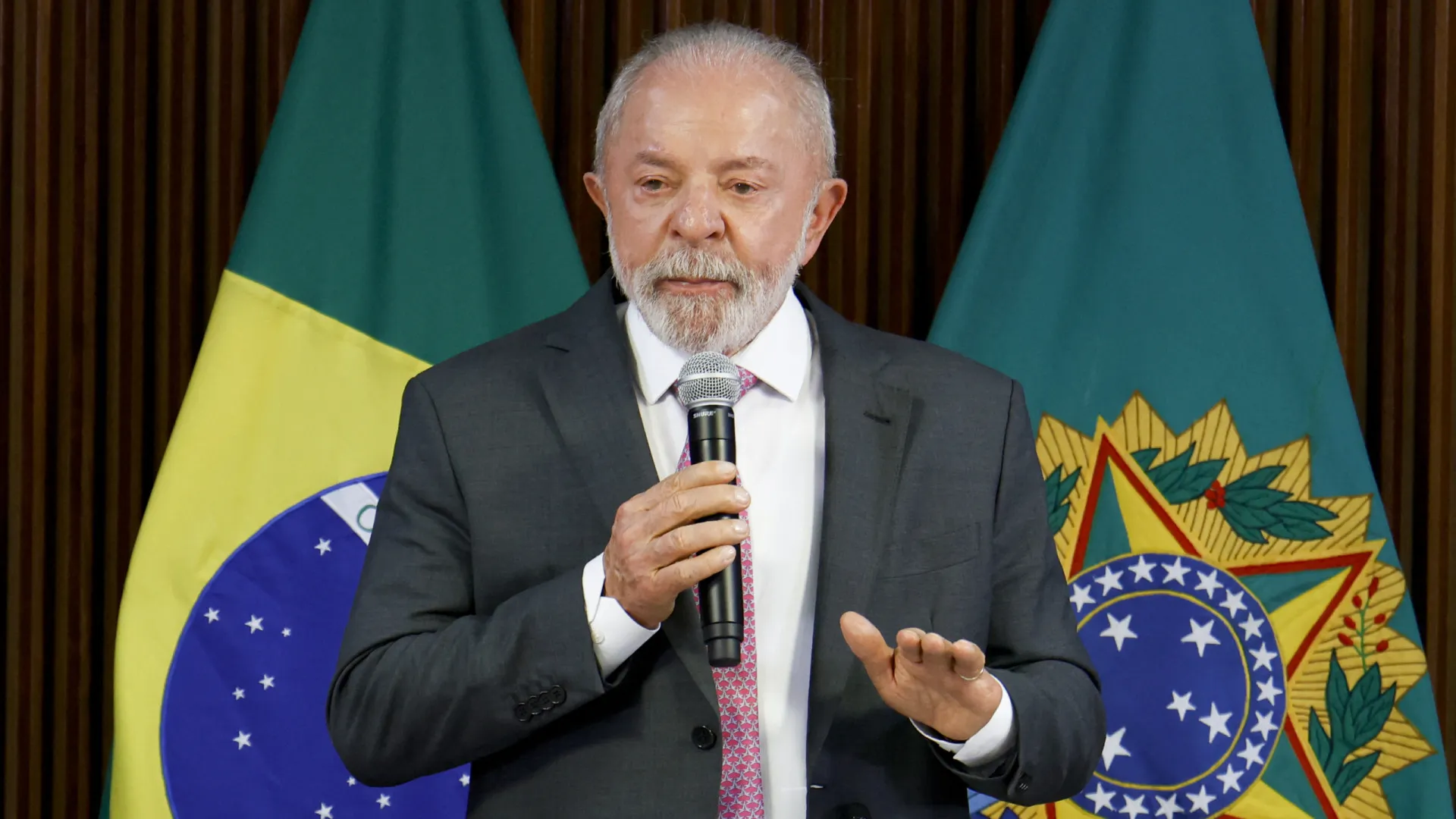Lula sanciona projeto que amplia licença-paternidade para até 20 dias