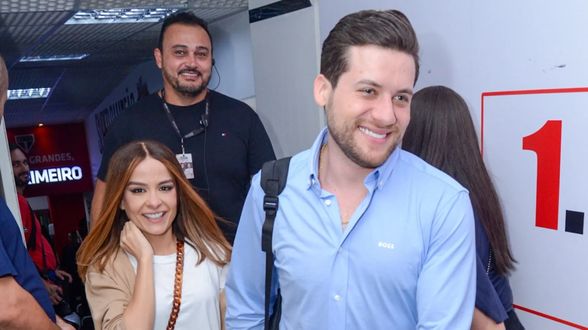 
                    Maiara assume novo affair e revela identidade de cantor
                