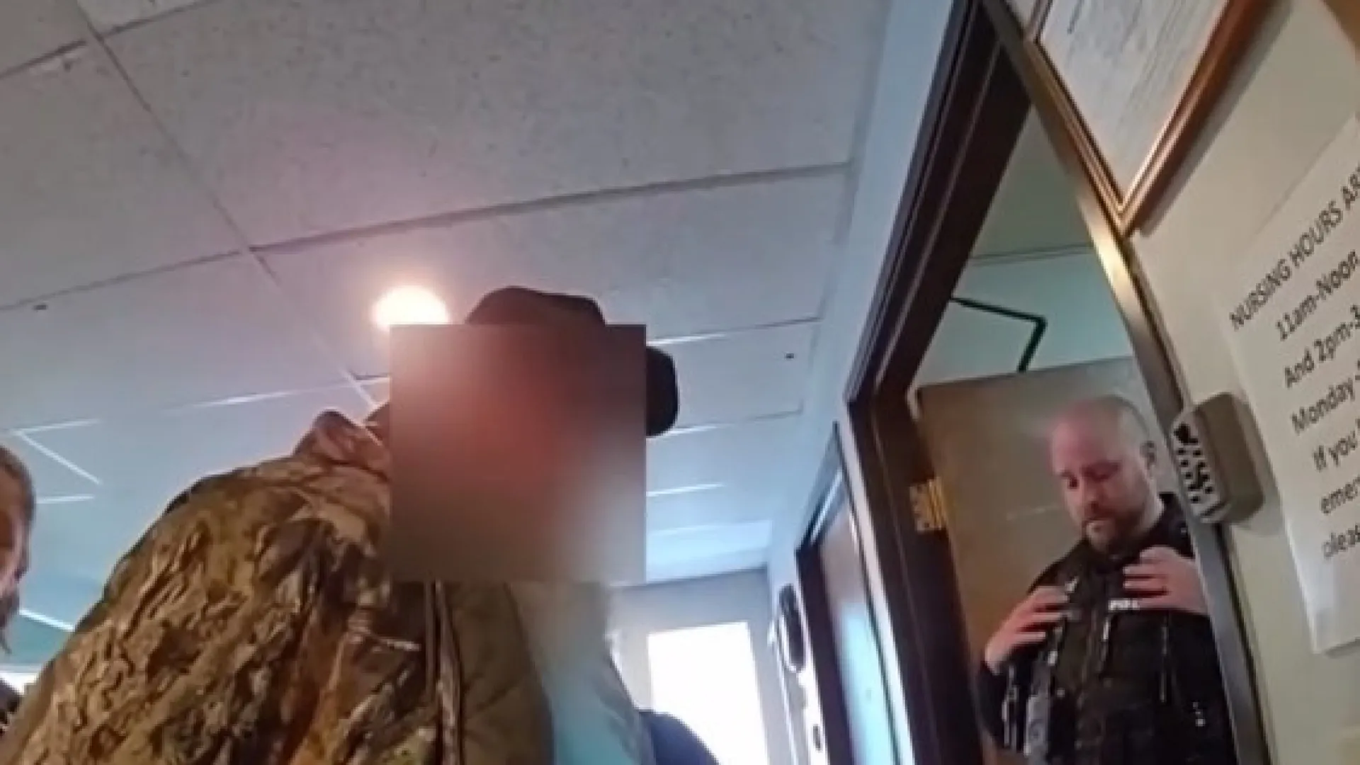 
                    Idoso é detido pela morte da ex-mulher após 33 anos: 