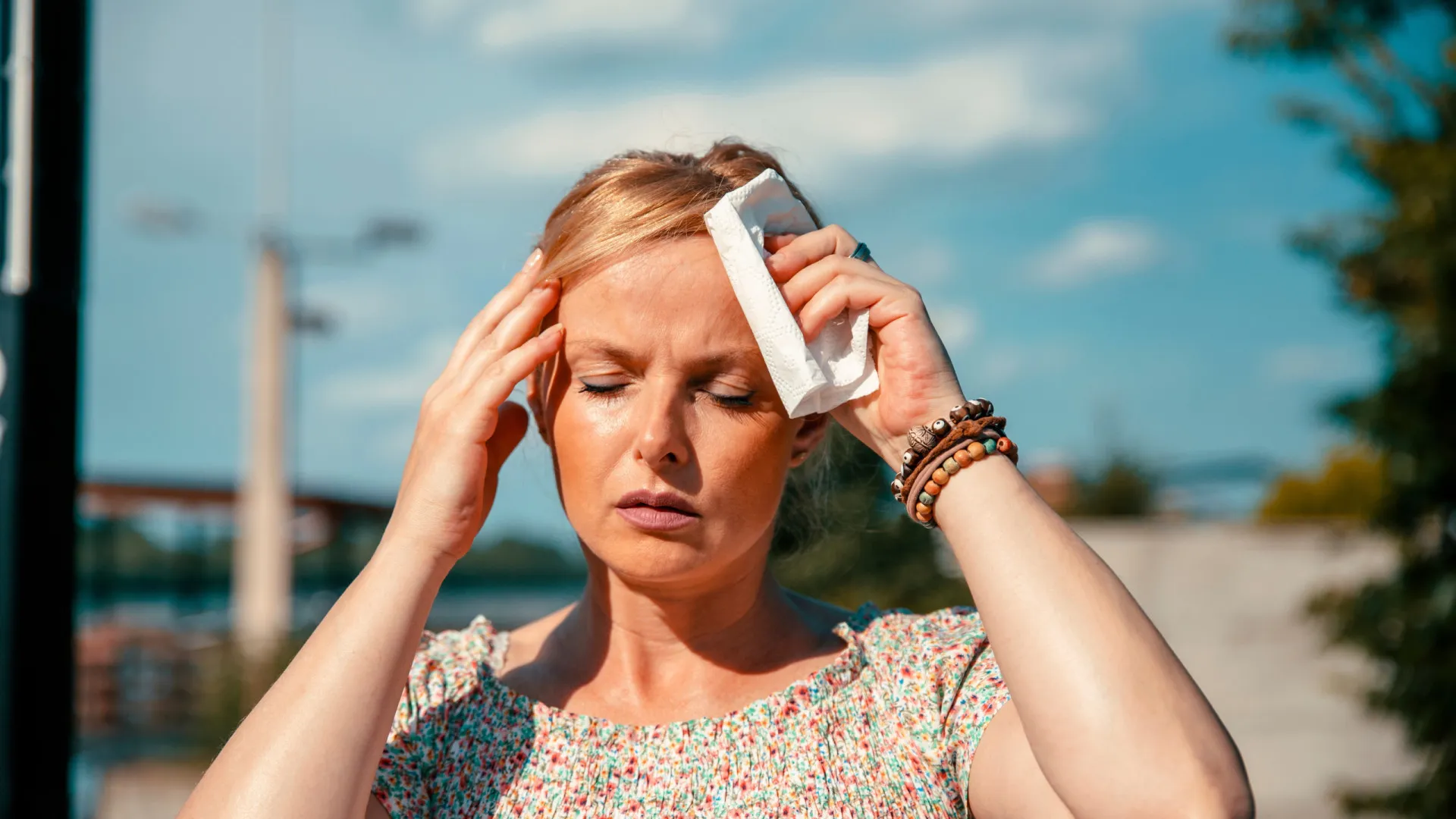 
                    Alerta AVC: Sinais de que você pode ter um derrame a qualquer momento
                