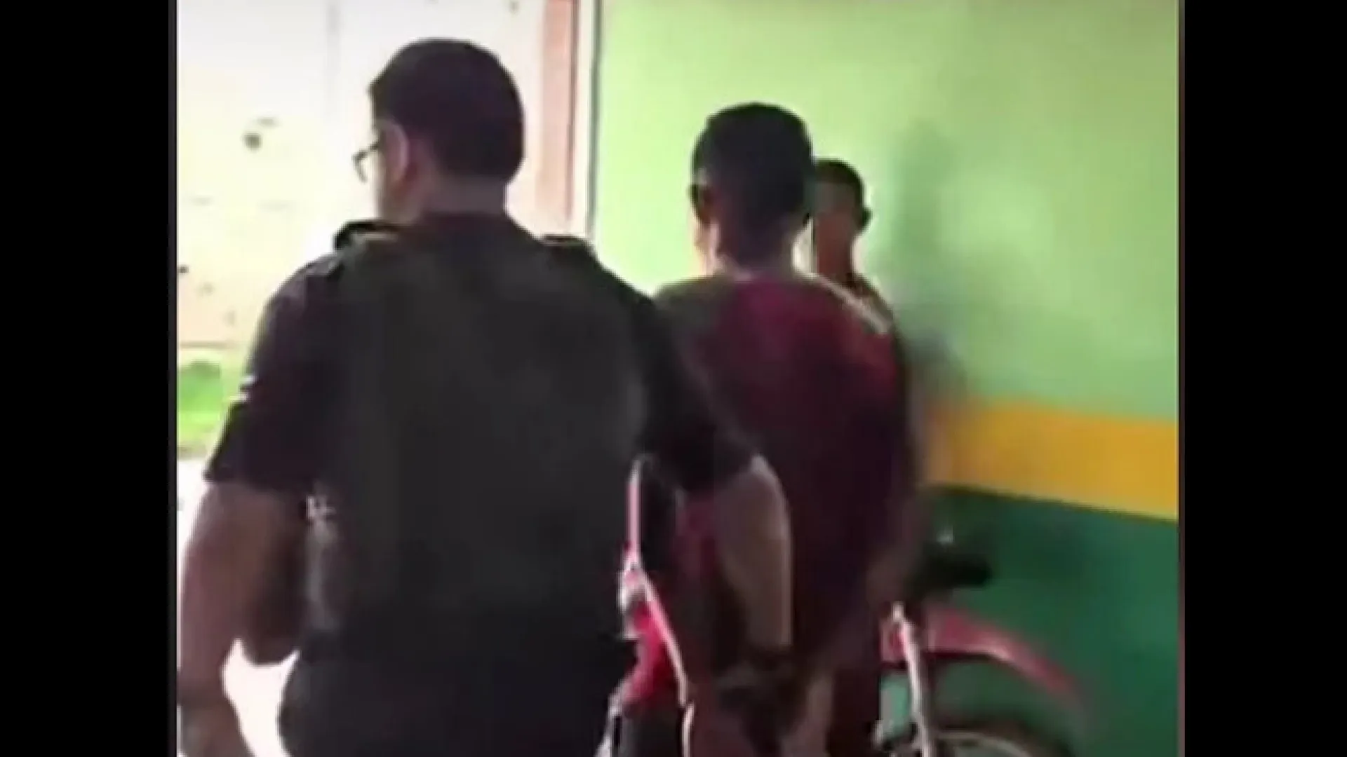 Menina de 10 anos engravida e padrasto é preso por abusos no Amazonas