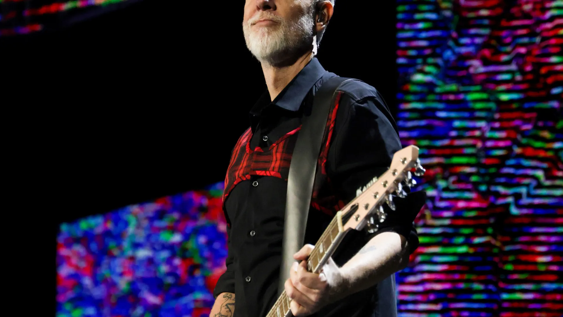 
                    Tom Dumont, guitarrista do No Doubt, recebe diagnóstico de doença de Parkinson
                