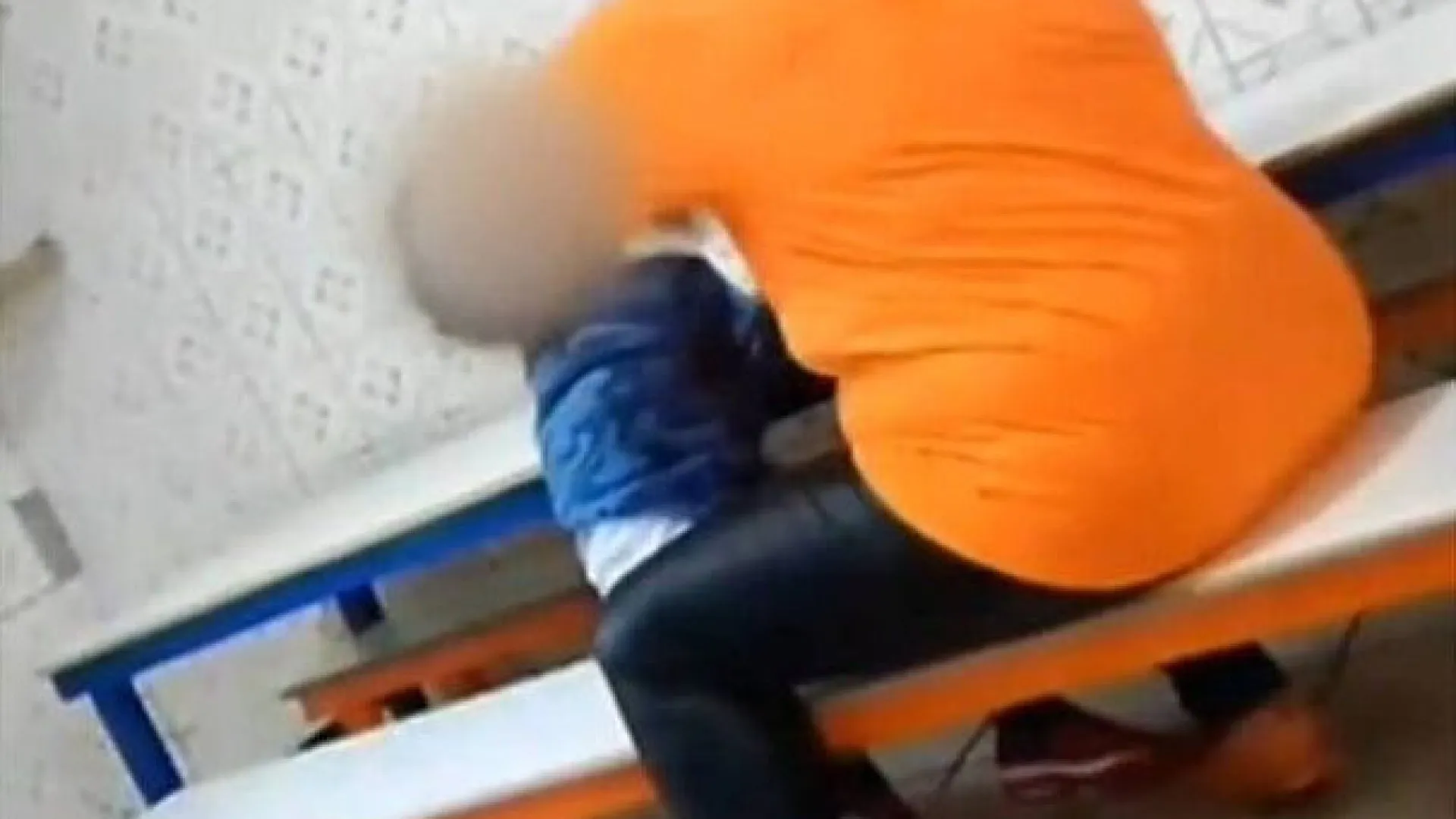 
                    Dona de creche flagrada dando tapas em criança em Osasco (SP) é condenada à prisão
                